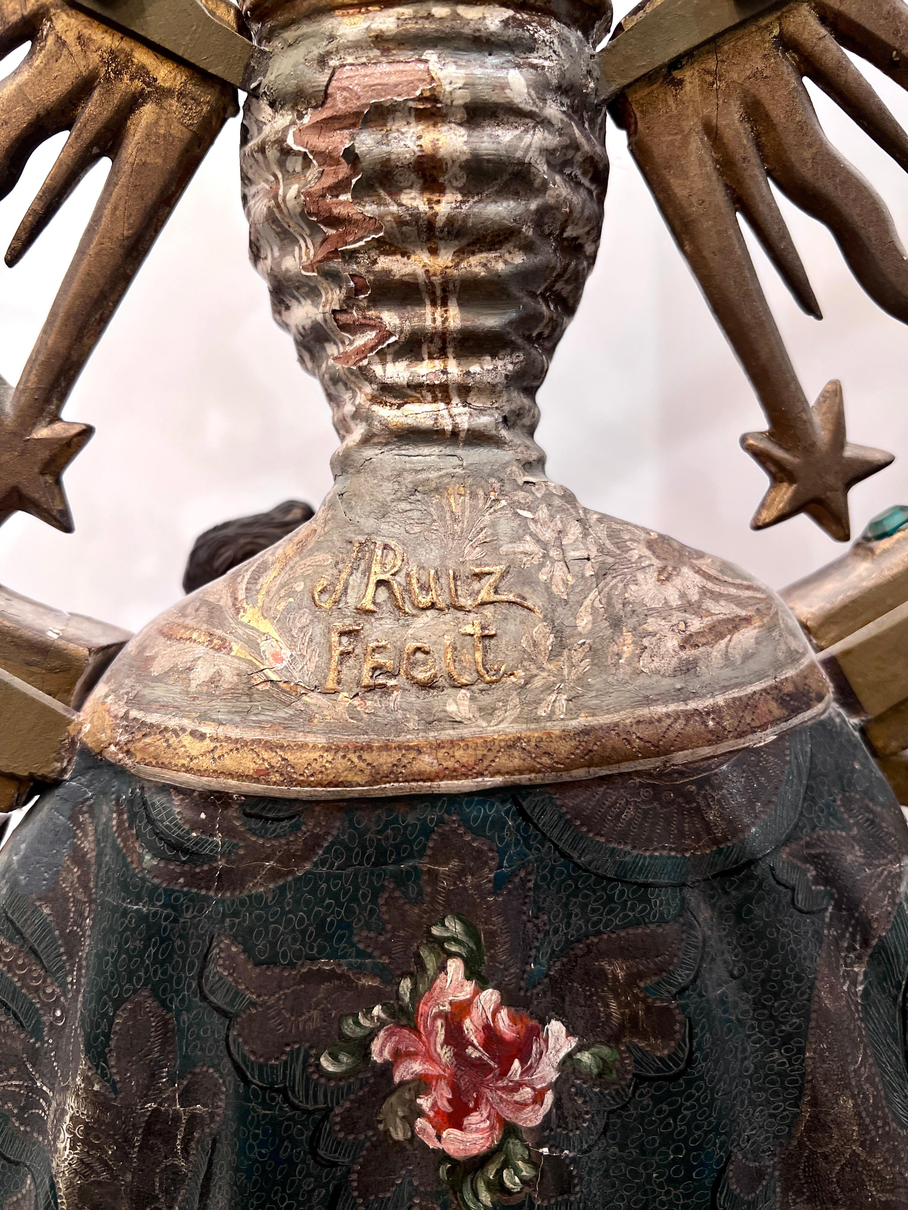 « Virgen de Atocha », sculpté à la main au 19ème siècle, avec bijoux et chérubins incrustés en vente 7