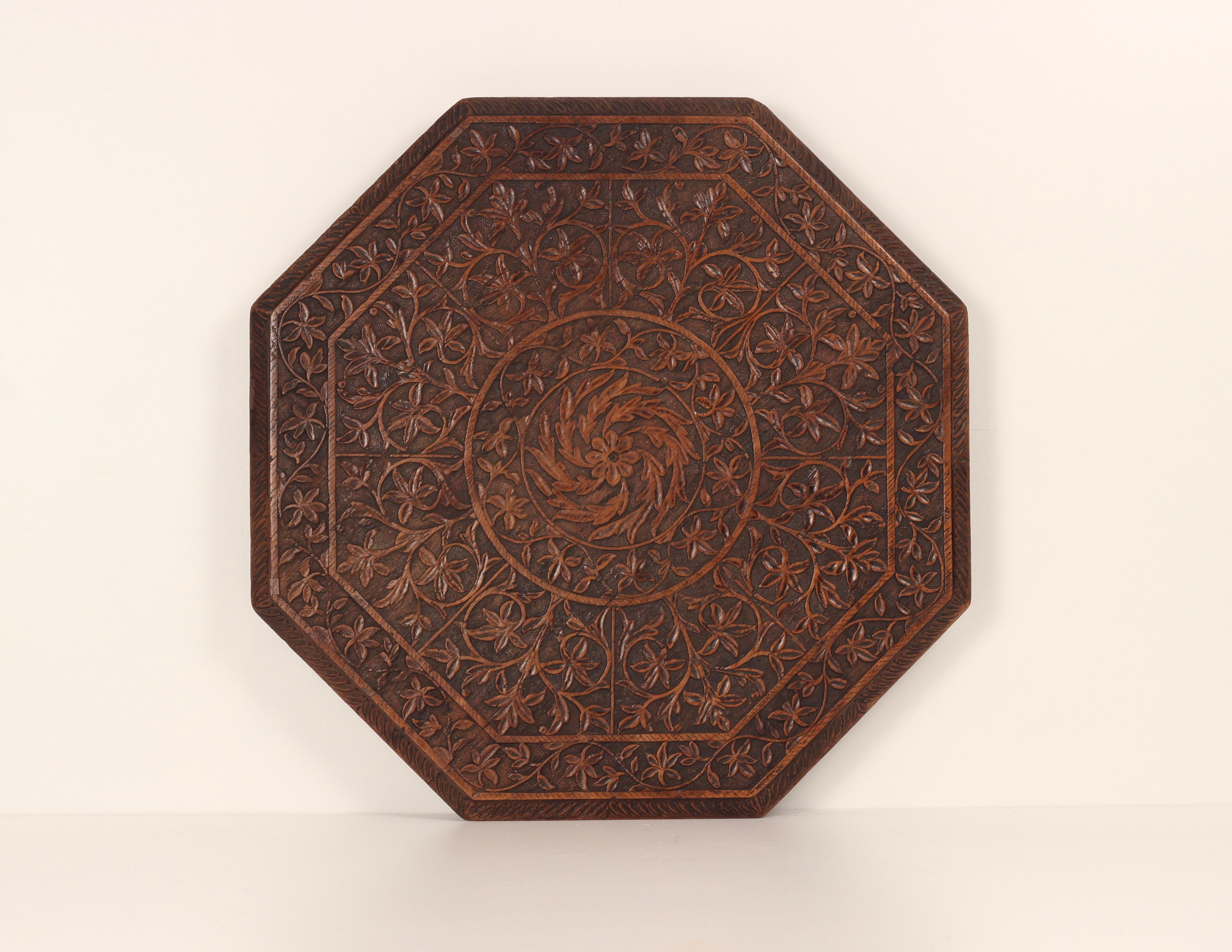 Boho Chic style 19th Century Hand Carved Wooden Moorish Octagonal Table For Sale 8