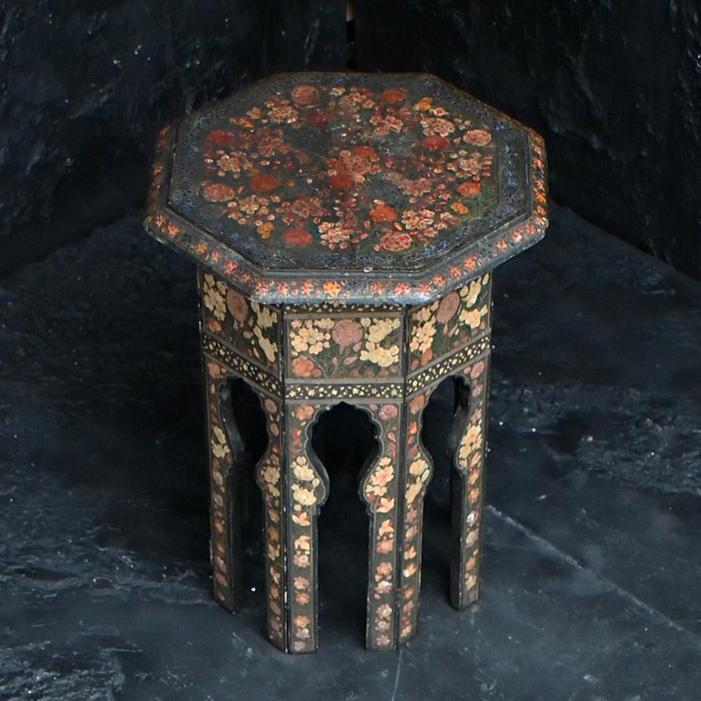 19th Century Hand Crafted Kashmiri Occasional Table In Good Condition In London, GB