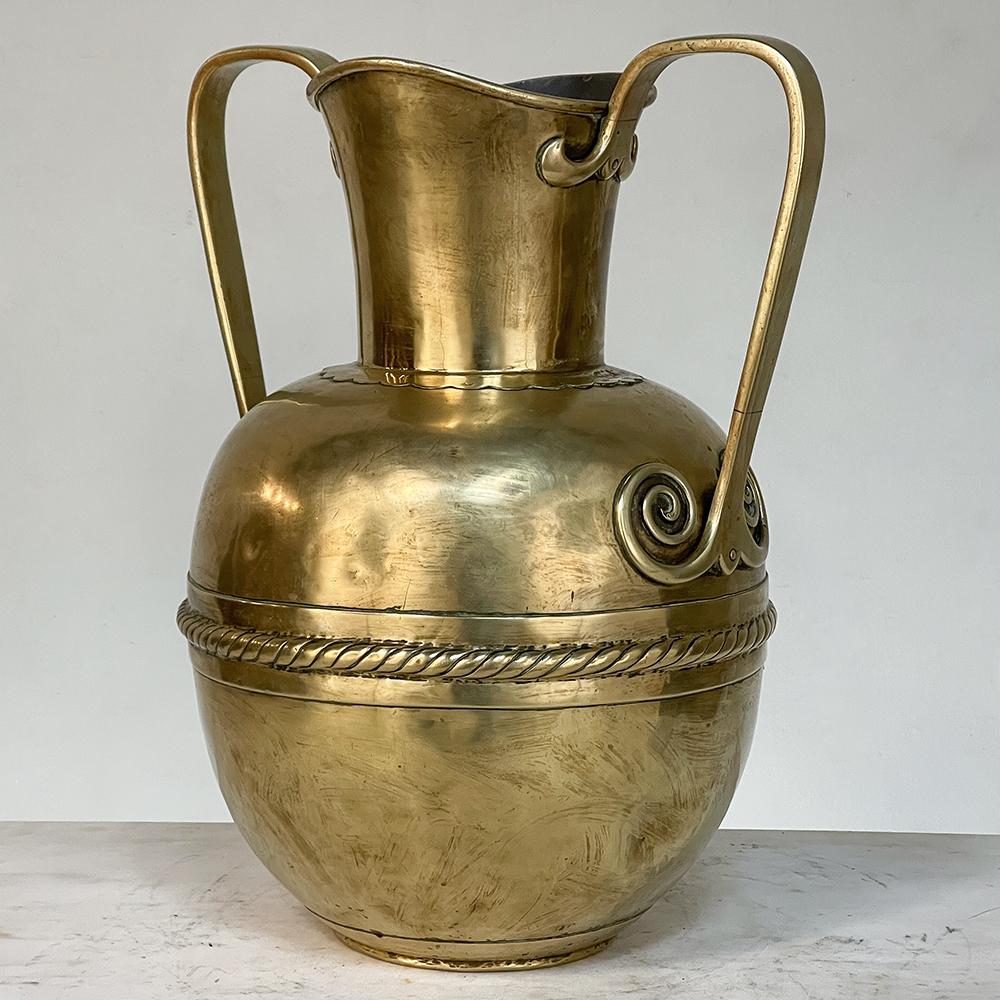 portavasi ottone martellato
