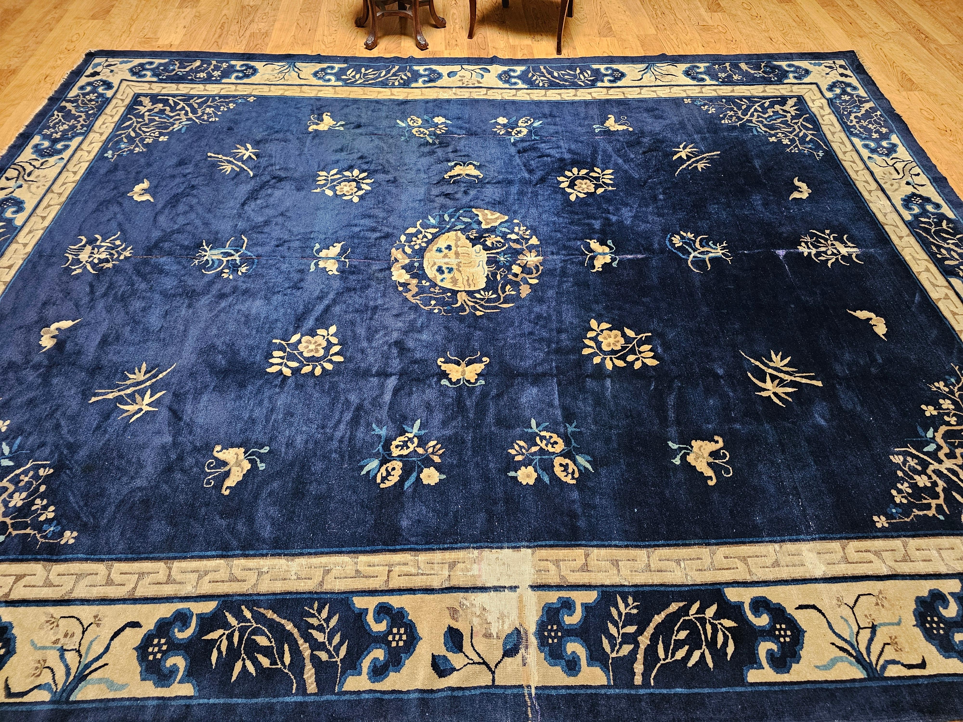 Vintage Chinese Peking Room-Size Rug with Floral and Butterfly Motifs For Sale 12