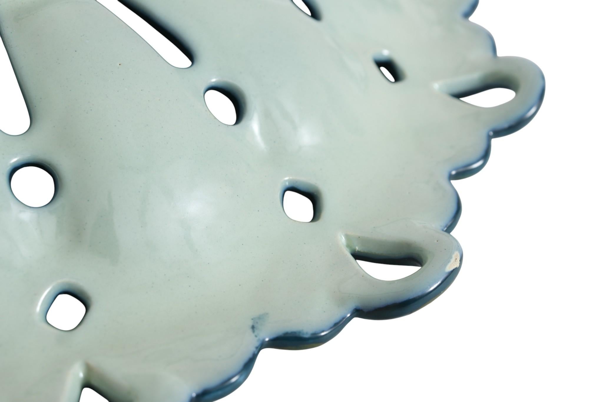 Handbemalter Alcobaça-Keramikteller aus dem 19. im Angebot 4