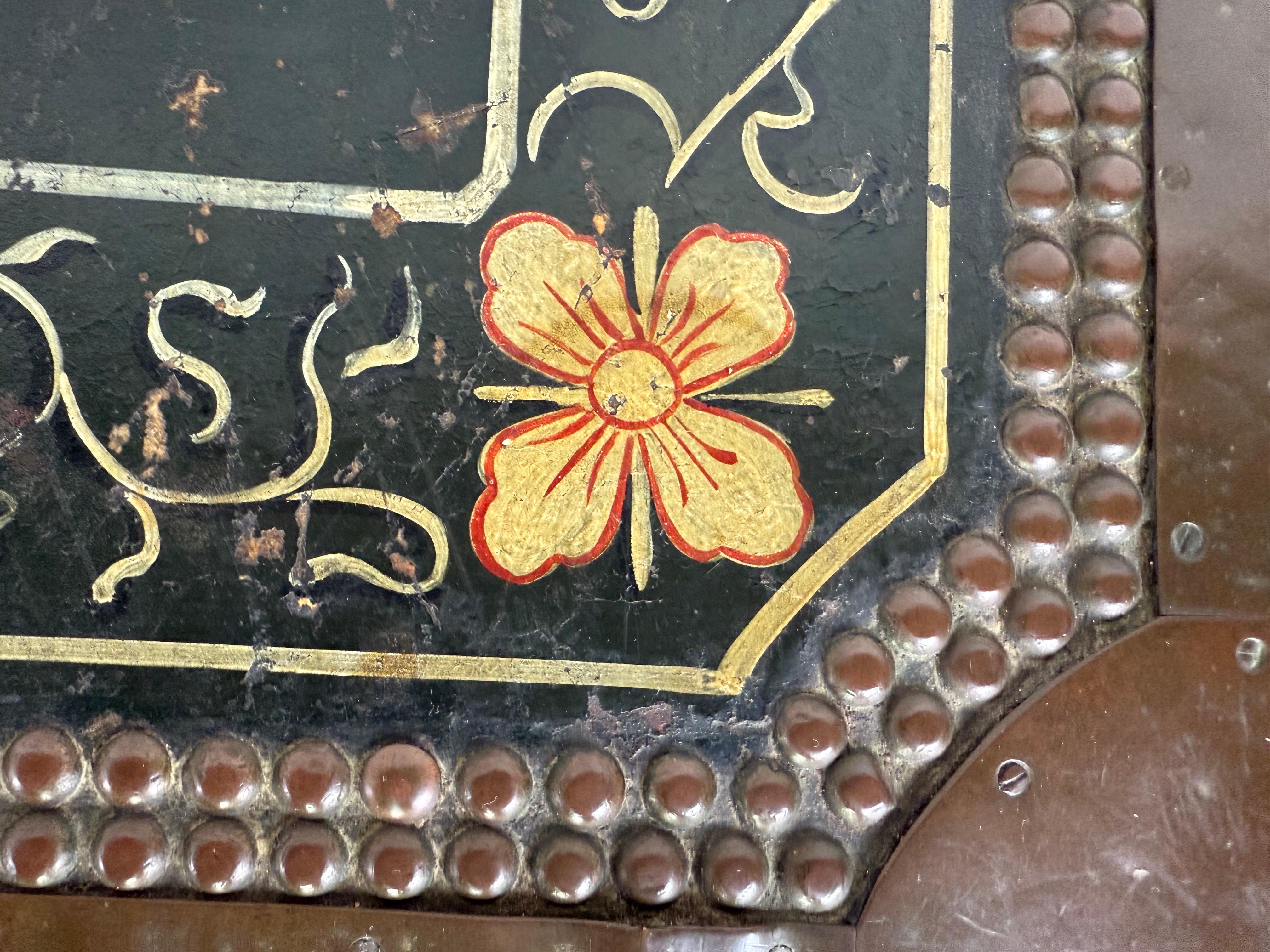 19th century hand-painted American immigrant trunk For Sale 1
