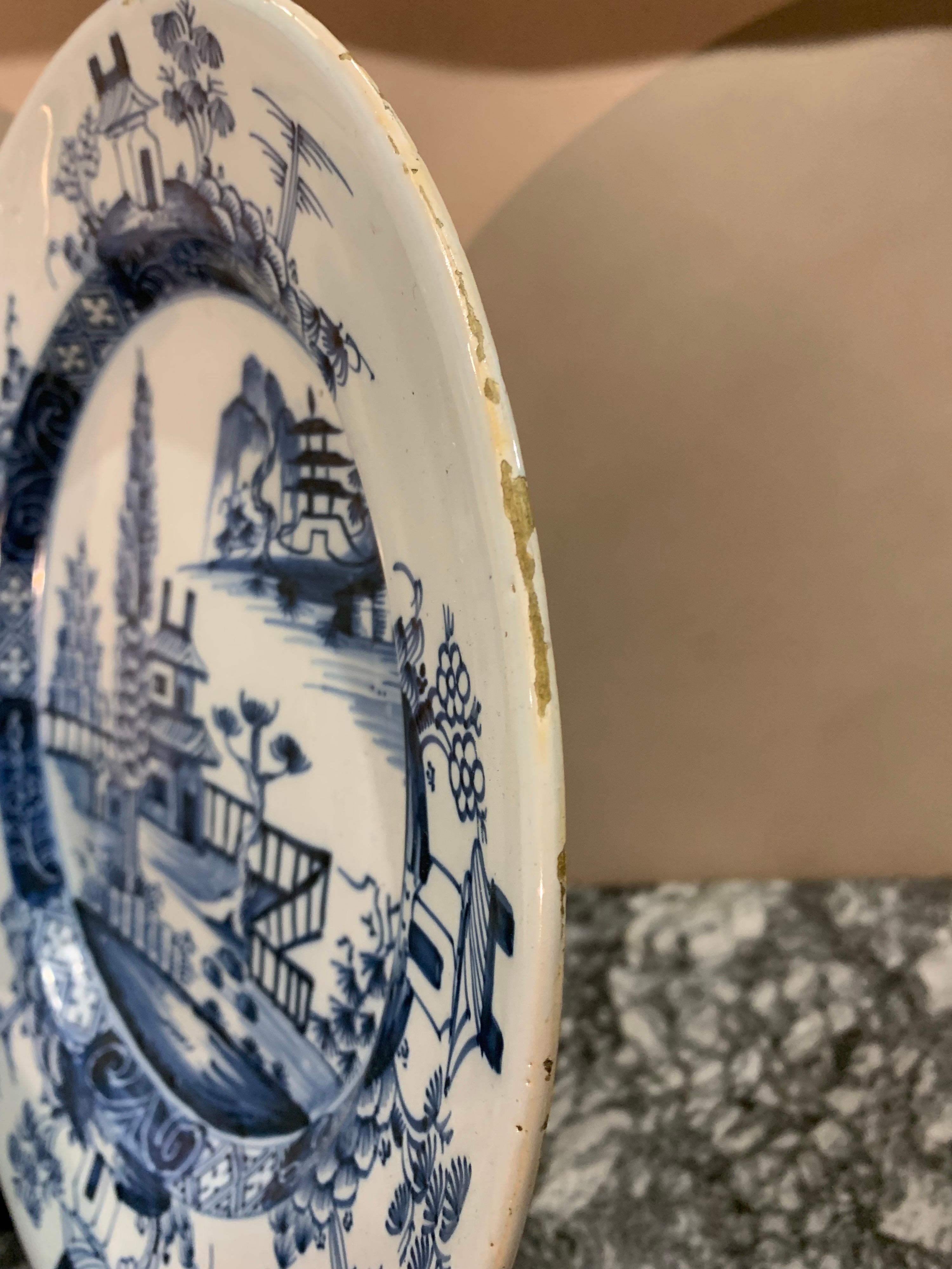 19th Century Hand Painted English Delft Chinoiserie Decorated Charger For Sale 1
