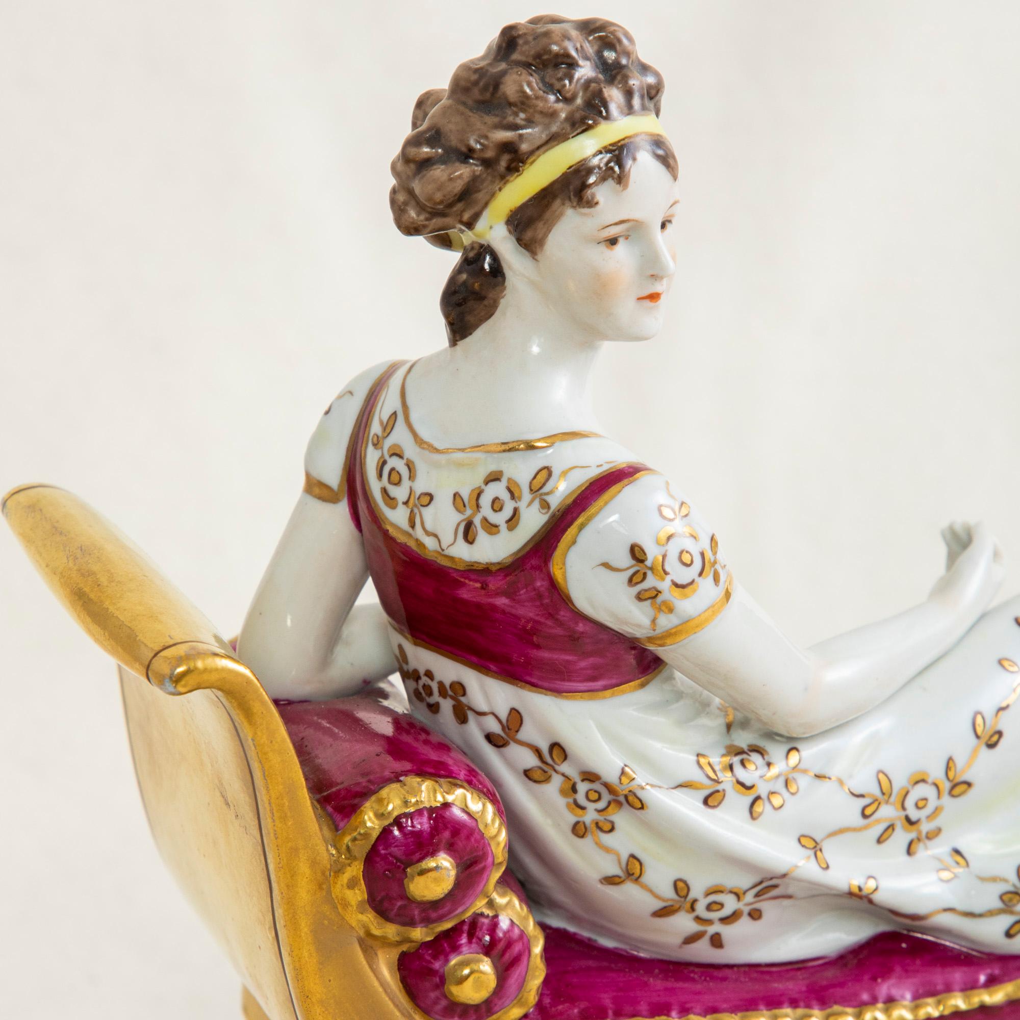 Sculpture de Madame Juliette Recamier en porcelaine française peinte à la main du 19ème siècle 1