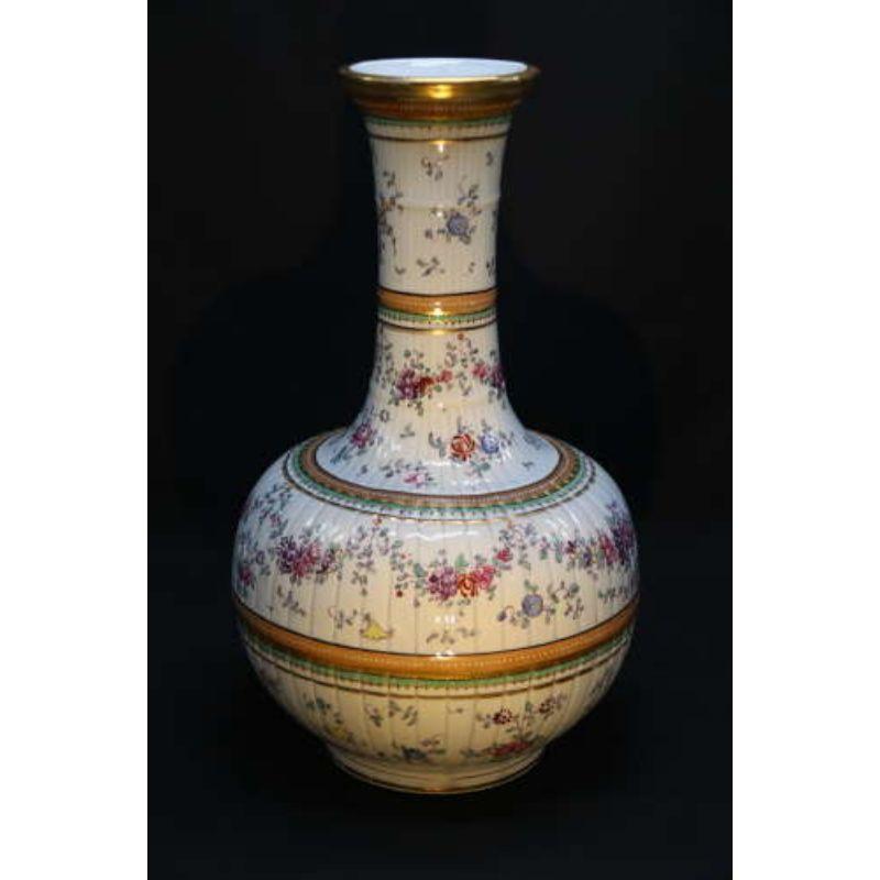 19th Century Hand Painted French Porcelain Vase by Samson of Paris, circa 1890 For Sale 6