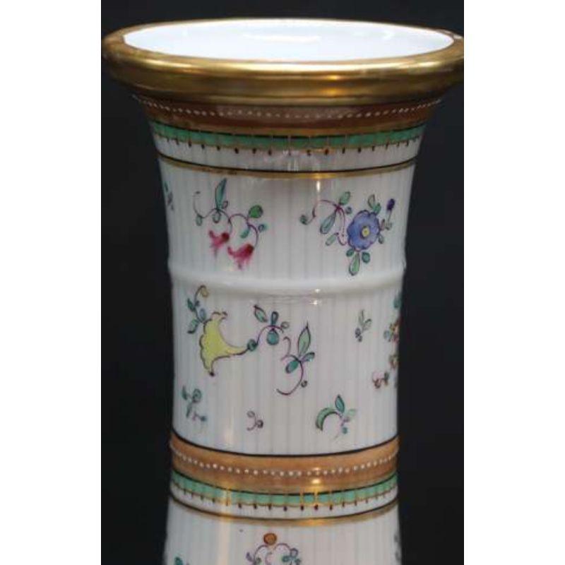 Vase en porcelaine française peint à la main par Samson de Paris, datant d'environ 1890 en vente 8