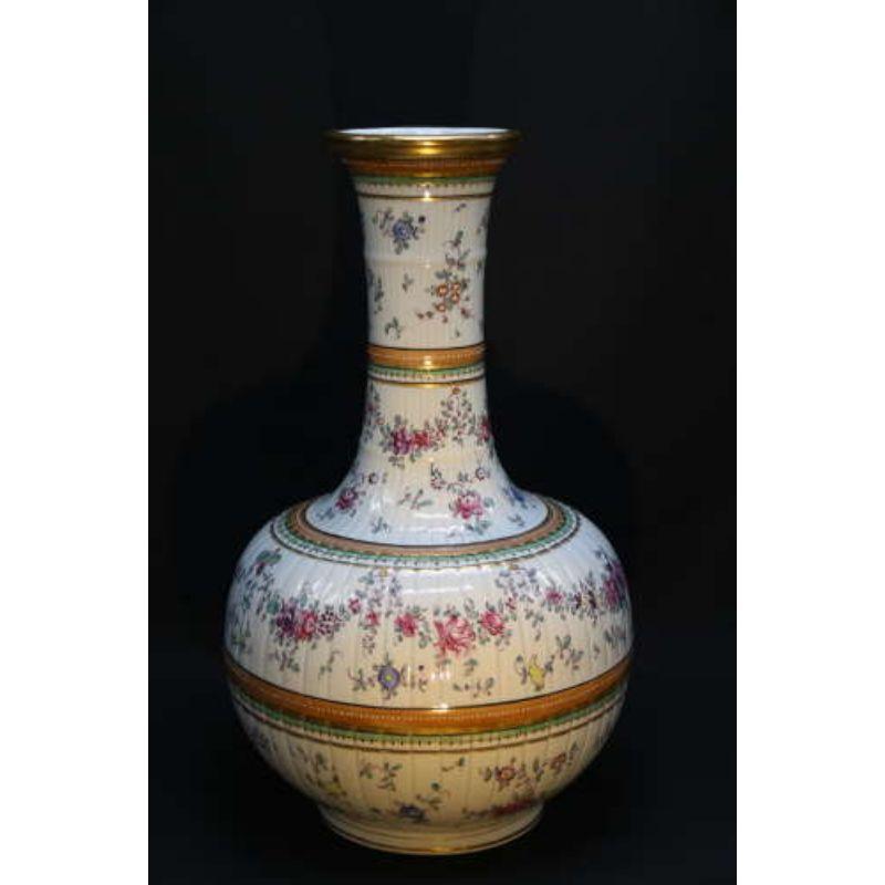 19th Century Hand Painted French Porcelain Vase by Samson of Paris, circa 1890 For Sale 2