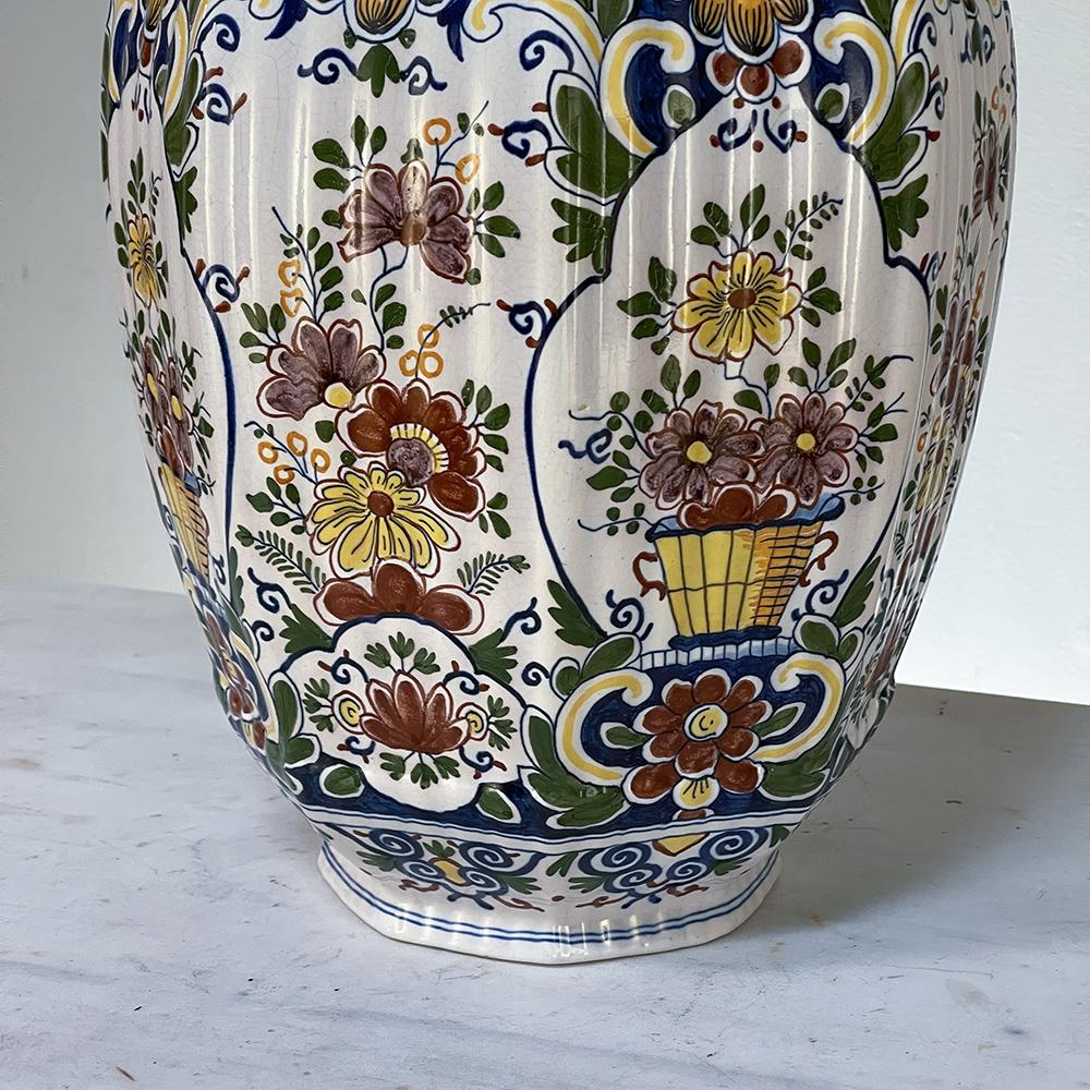 19th Century Hand-Painted Lidded Urn from Rouen For Sale 4