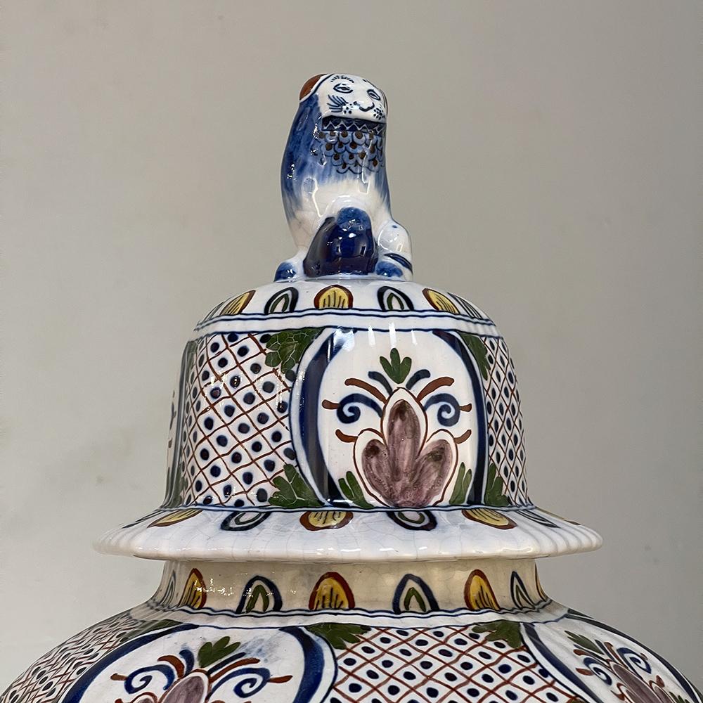 19th Century Hand-Painted Lidded Urn from Rouen For Sale 5