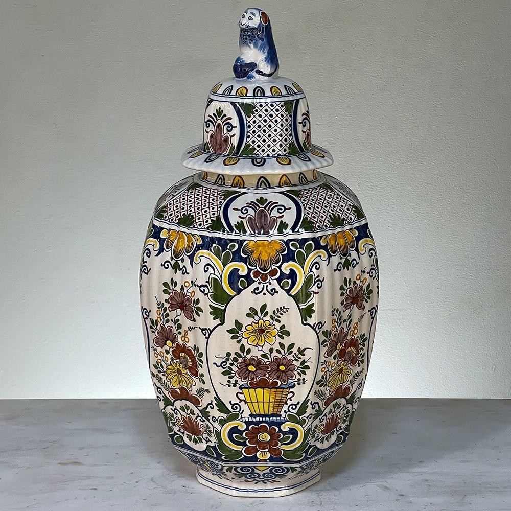 19th Century Hand-Painted Lidded Urn from Rouen In Good Condition For Sale In Dallas, TX
