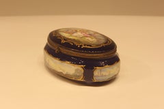 19th Century Hand Painted Oval Serves Signed Box French