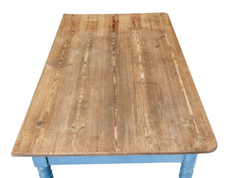 19th Century Hand Painted Pine Occasional Table For Sale at 1stDibs