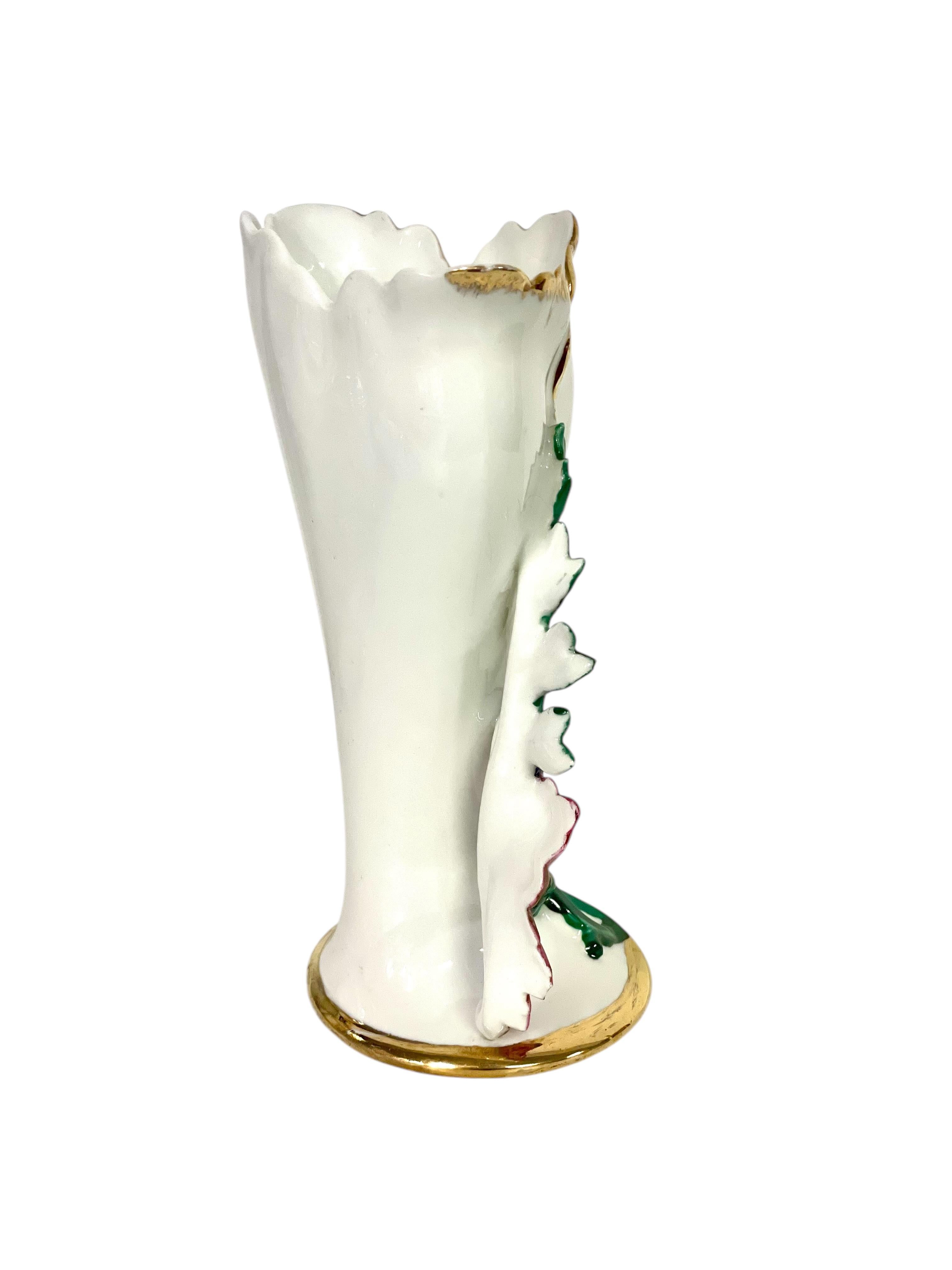 Porcellana Vaso nuziale in porcellana del XIX secolo con accenti dorati in vendita