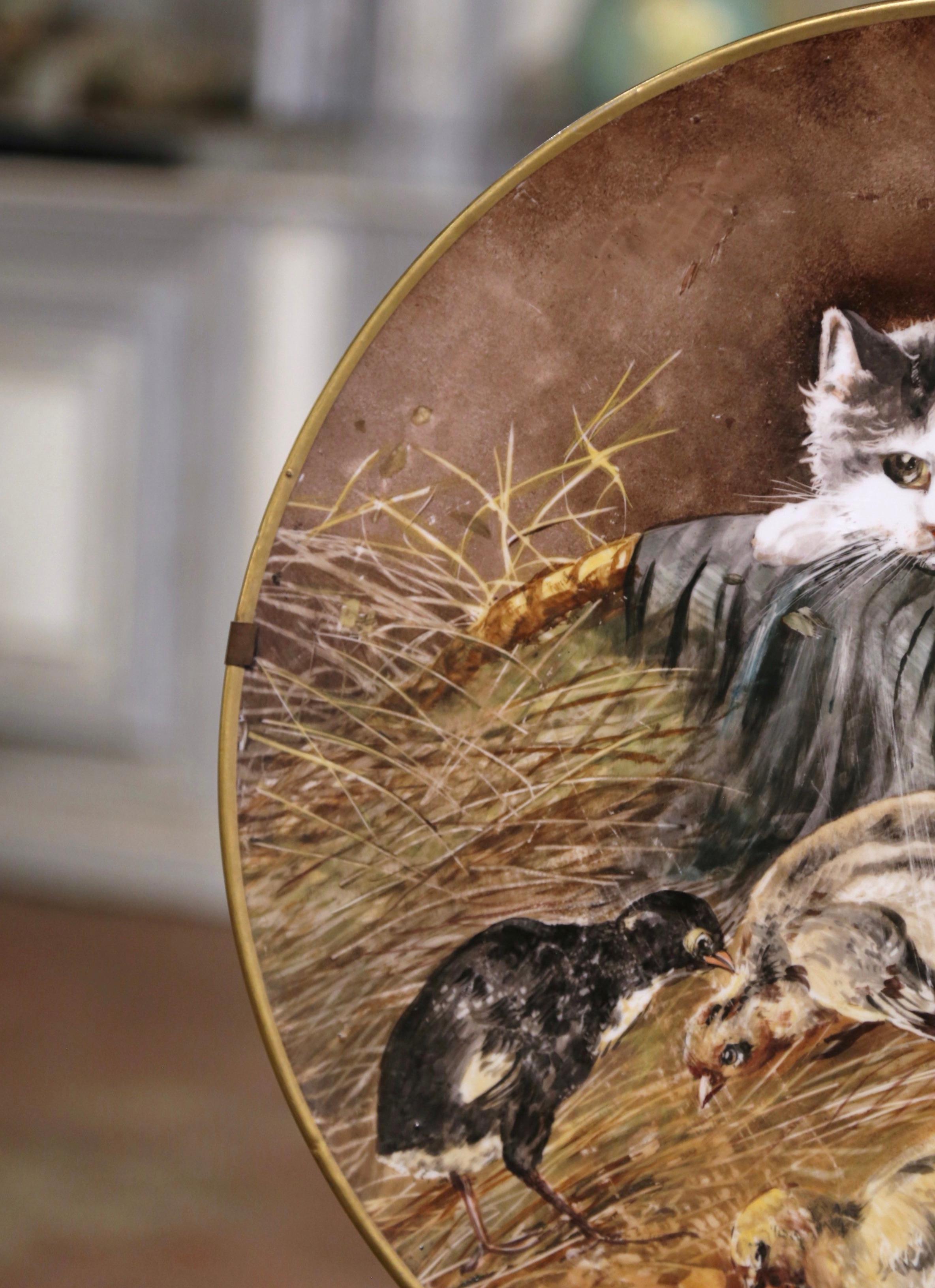  Wandteller aus handbemalter Porzellan des 19. Jahrhunderts mit Katze, gestempelt J.P. Frankreich im Angebot 2