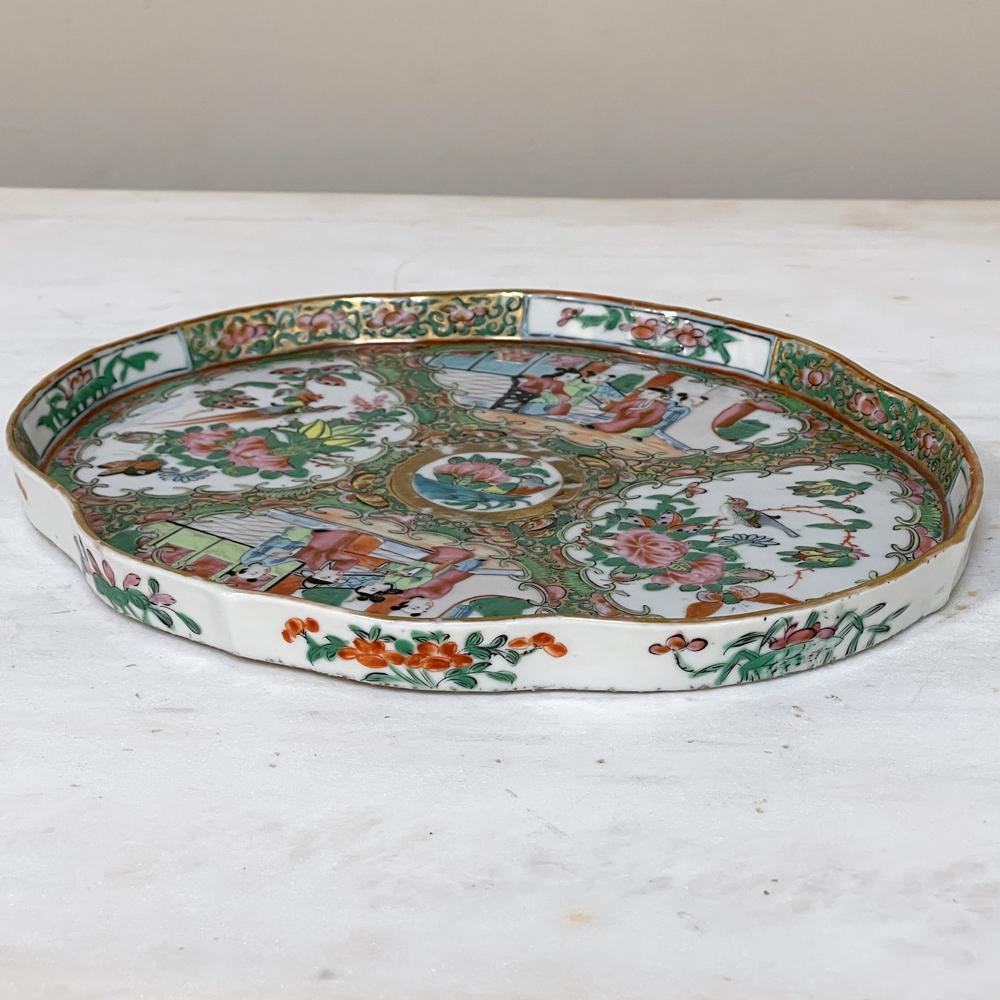 19th Century Hand-Painted Rose Medallion Oval Platter 3