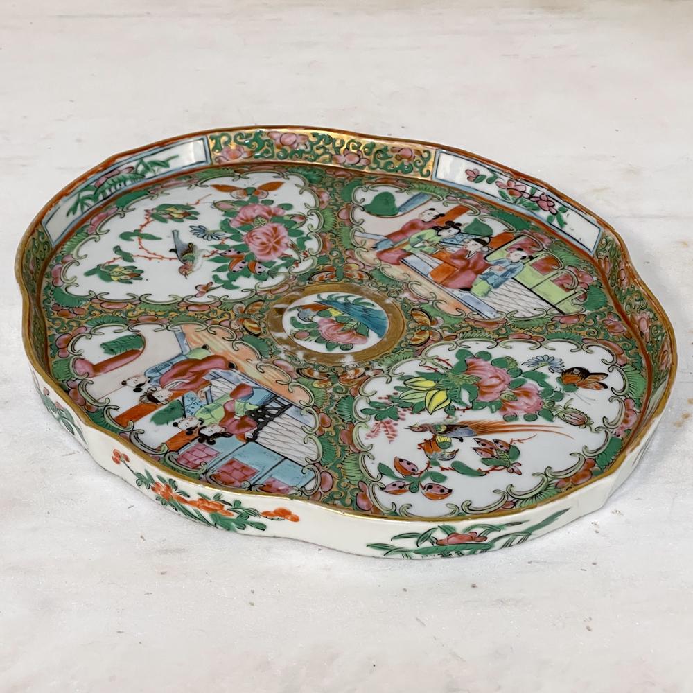 19th Century Hand-Painted Rose Medallion Oval Platter 5