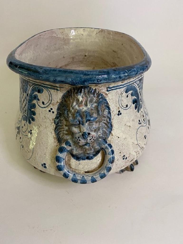 19th Century Hand Painter Porcelain Faience Footbath on Paw Feet From England In Good Condition For Sale In North Salem, NY