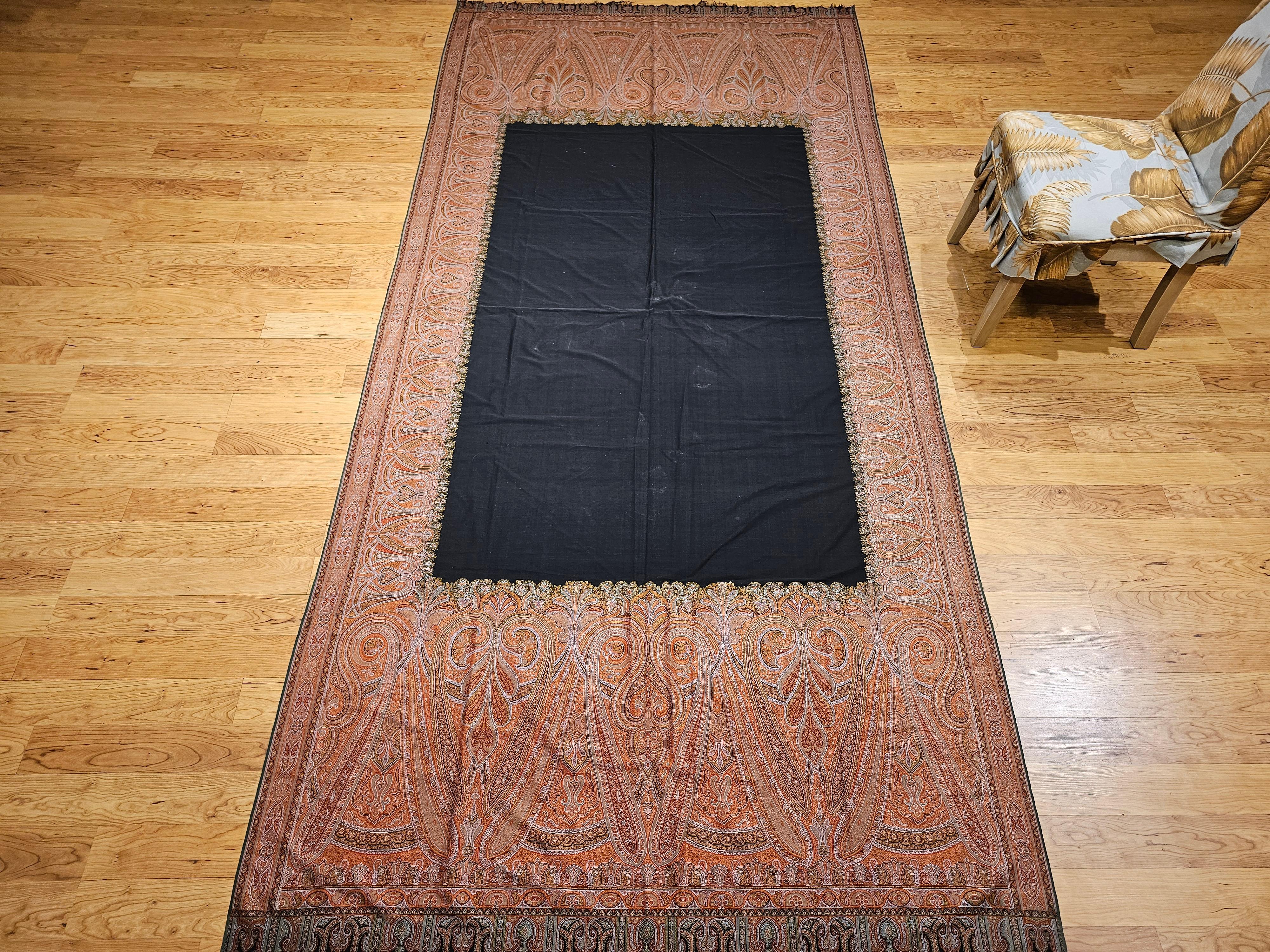 19th Century Hand-Woven Kashmiri Paisley Shawl in Brick Red, Black, Green For Sale 6