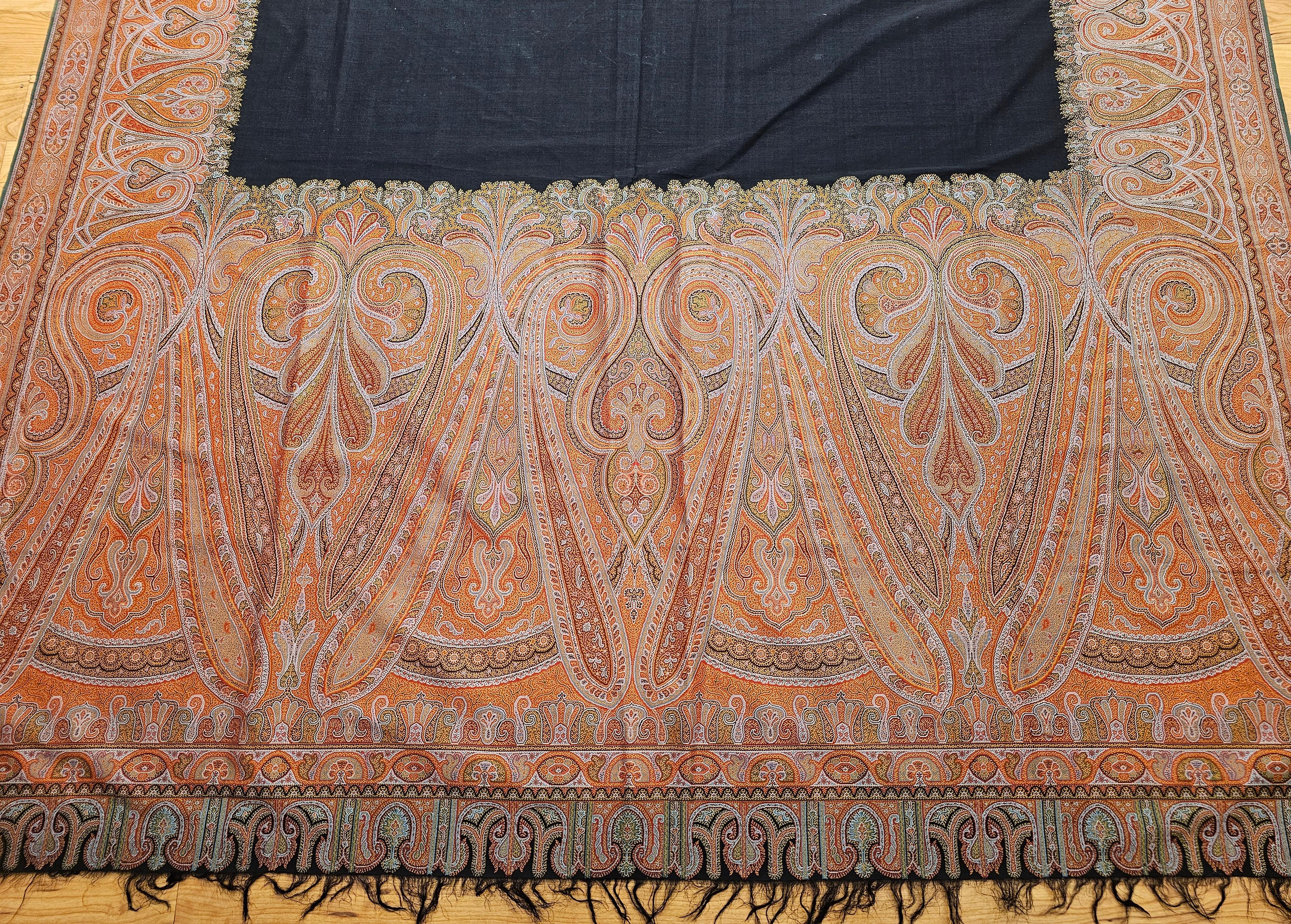 Indian 19th Century Hand-Woven Kashmiri Paisley Shawl in Brick Red, Black, Green For Sale