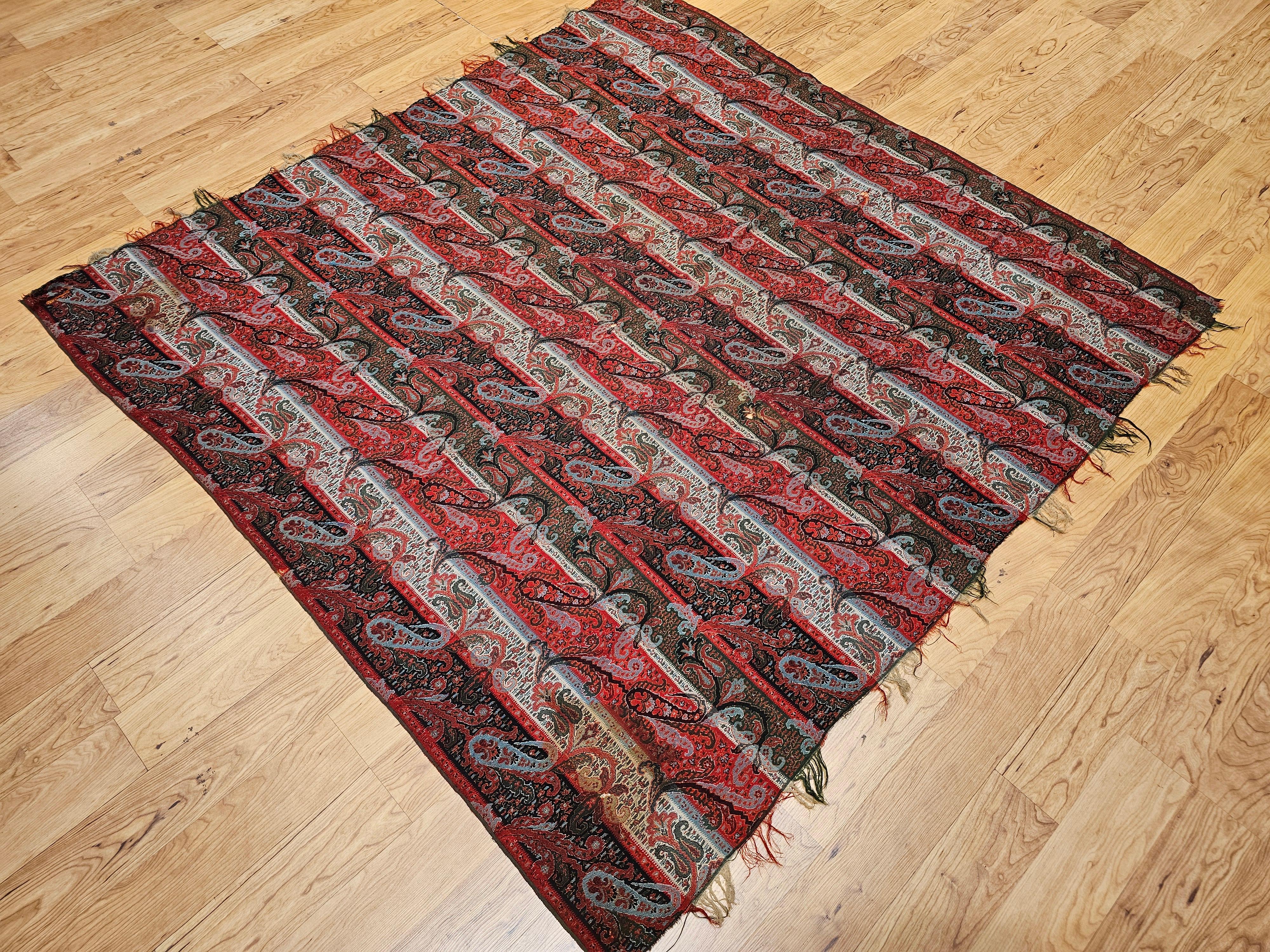 Wool 19th Century Hand-Woven Paisley Shawl For Sale