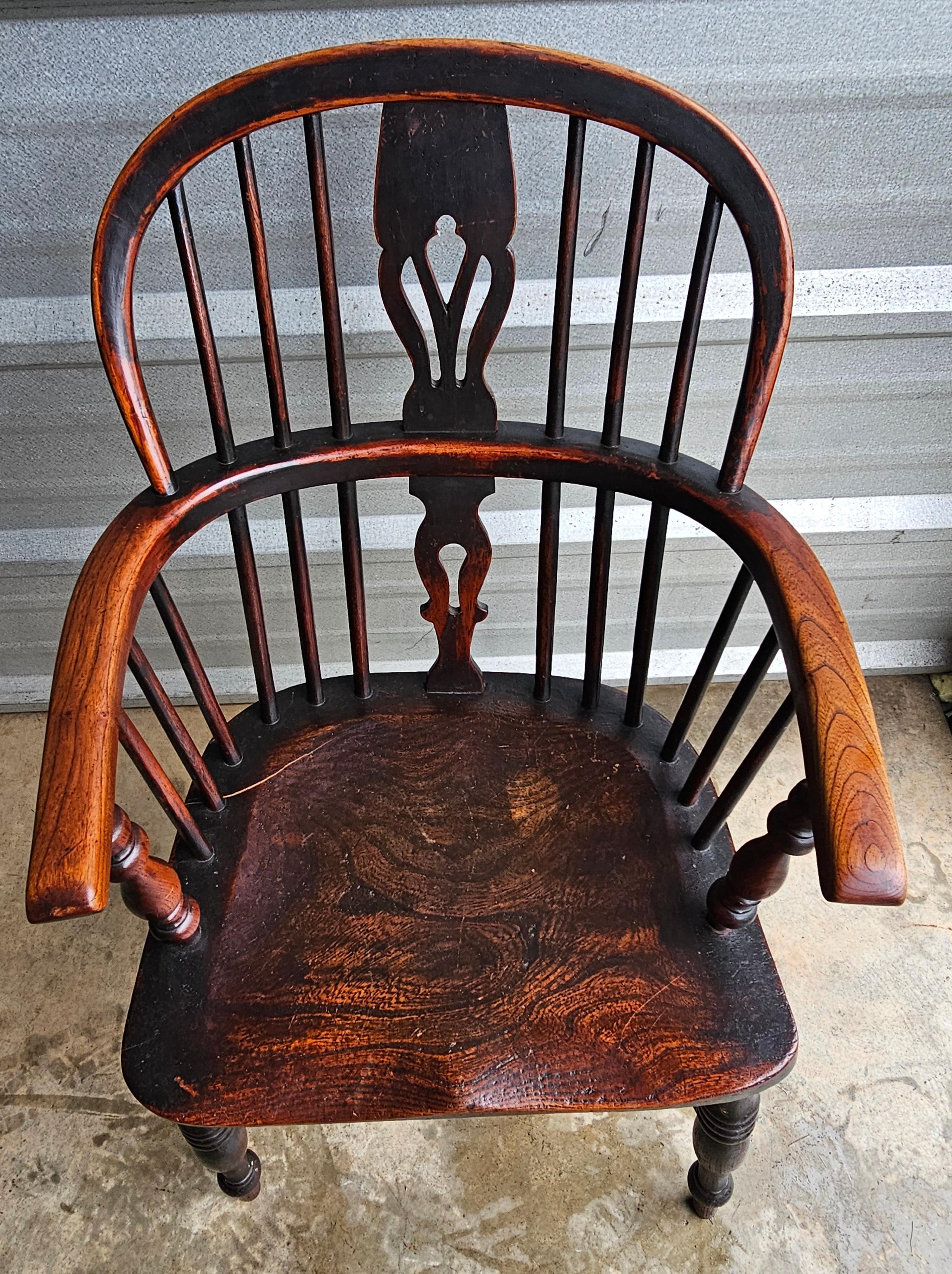 Poltrona Windsor in Oak inglese del 19° secolo, realizzata a mano In condizioni buone in vendita a Germantown, MD