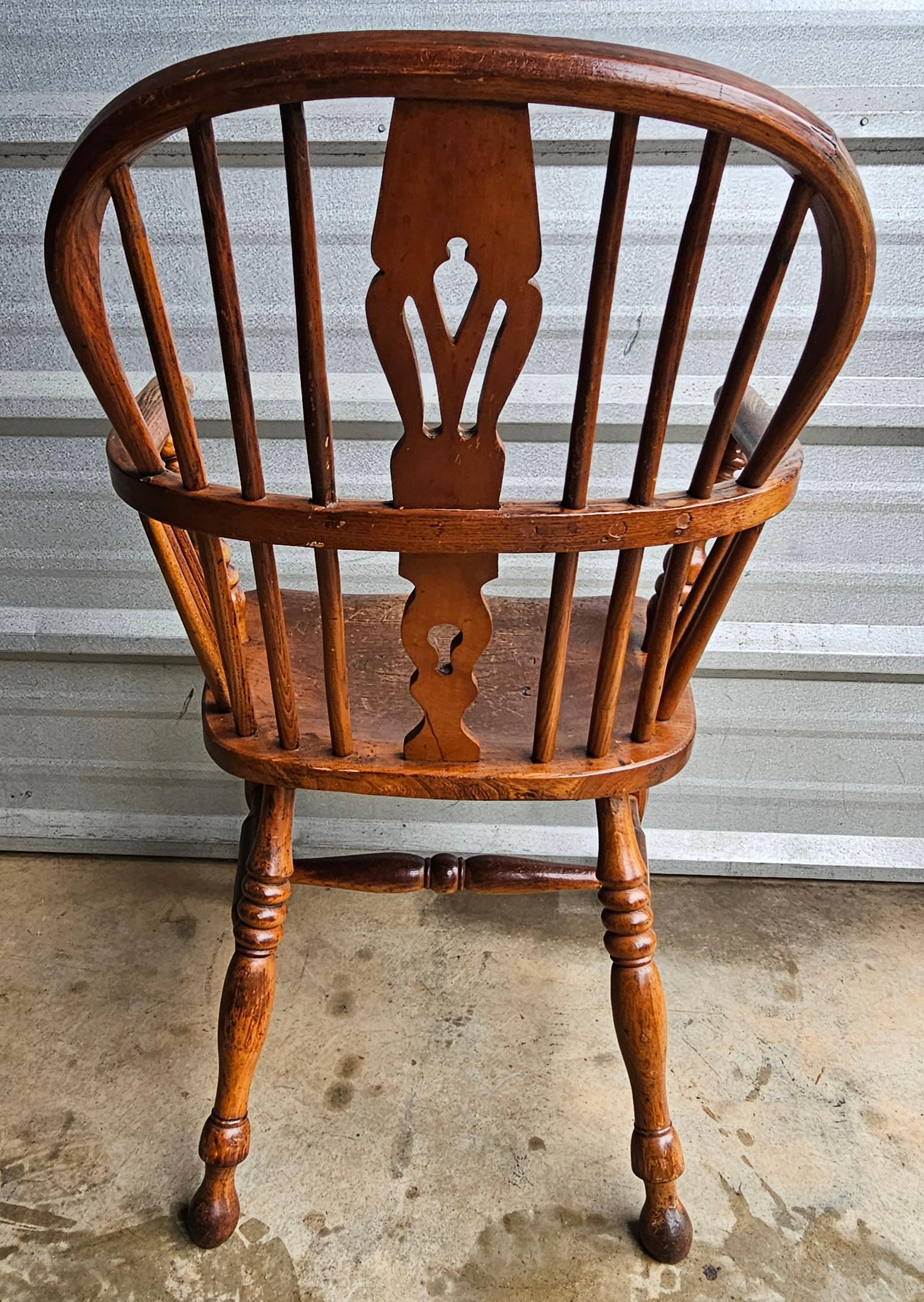 Poltrona Windsor in Oak inglese del 19° secolo, realizzata a mano In condizioni buone in vendita a Germantown, MD