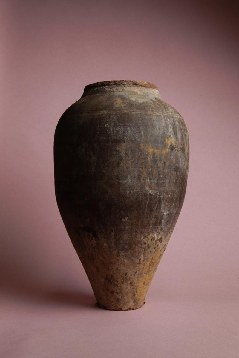 Rustico Vaso conico turco artigianale del XX secolo in vendita