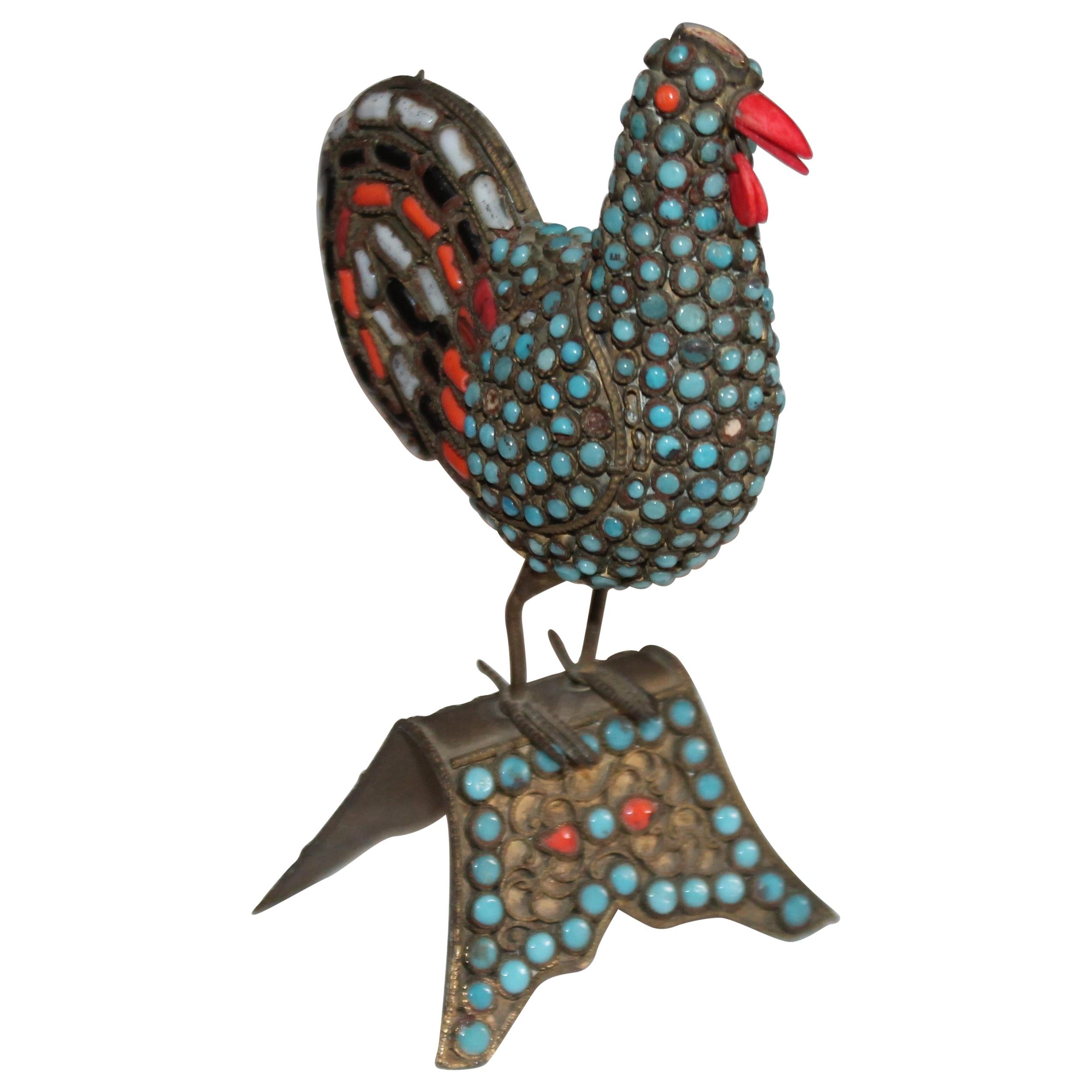 Oiseau fait à la main du XIXe siècle avec pierres turquoise et corail incrustées en vente