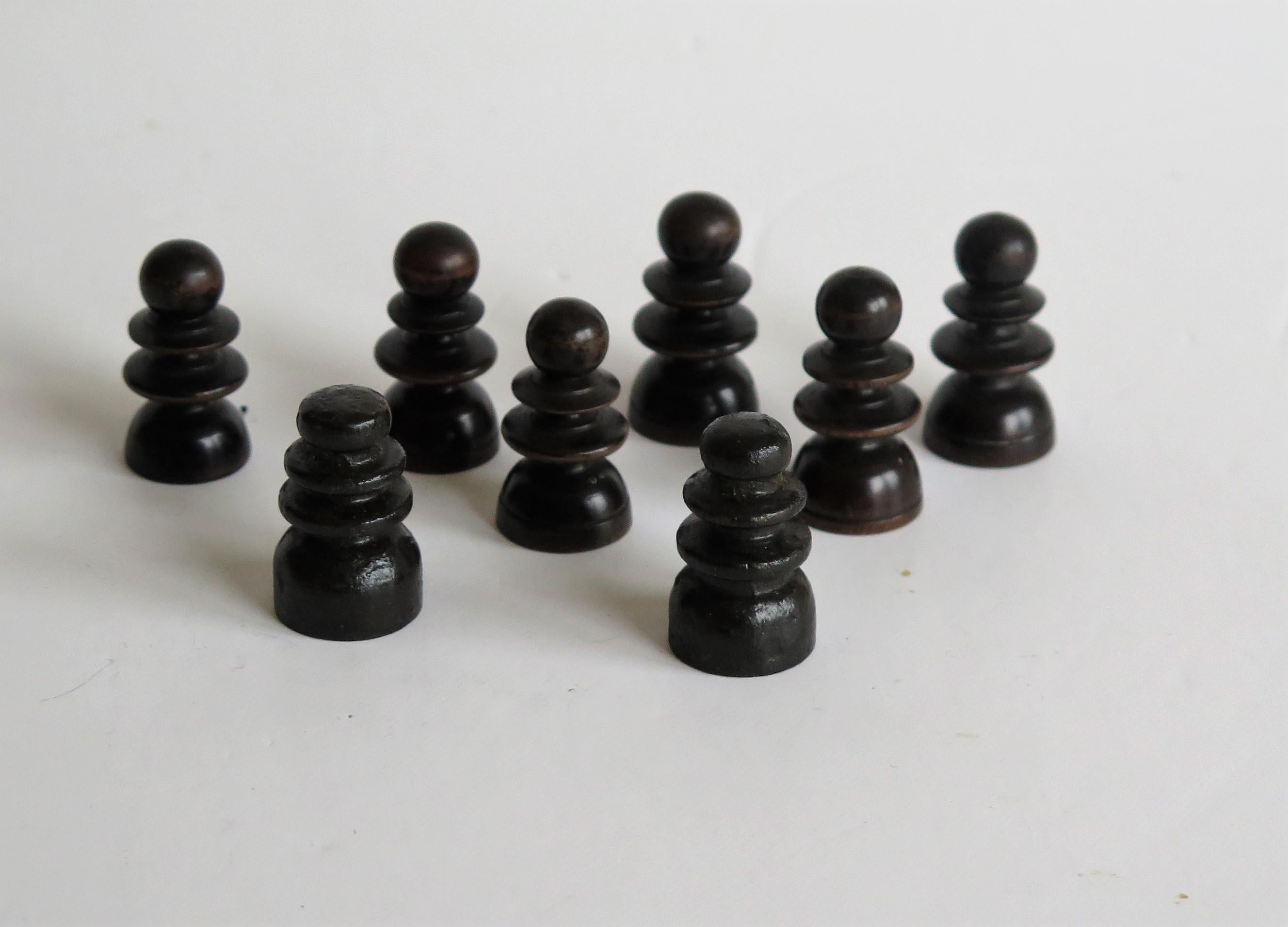 19th Century Handmade Hardwood Chess Set in St. George or Old English Pattern 2