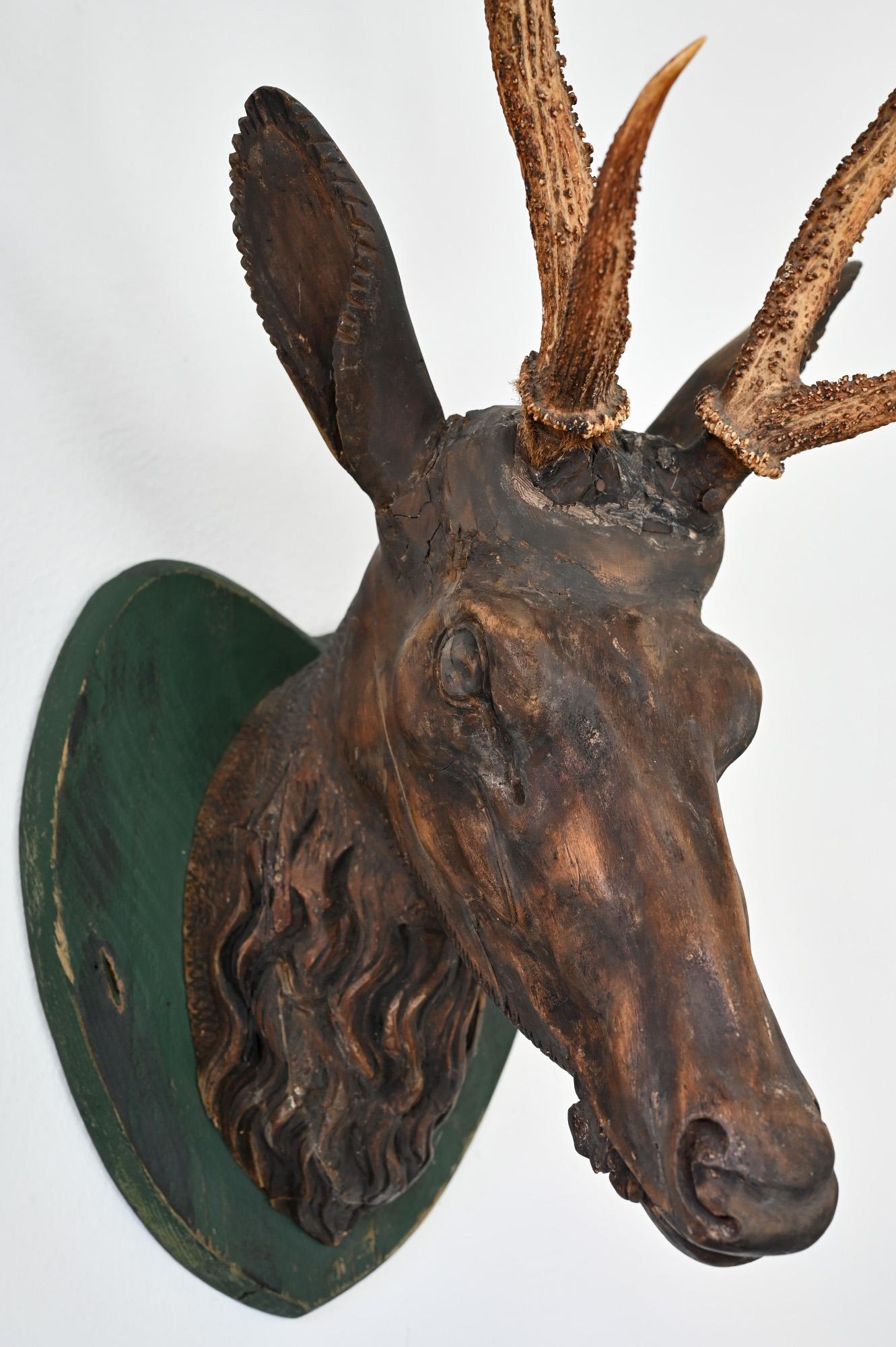 Mid-19th Century 19th Century Head Carved Wood Alpine, Bavaria, Original Version For Sale