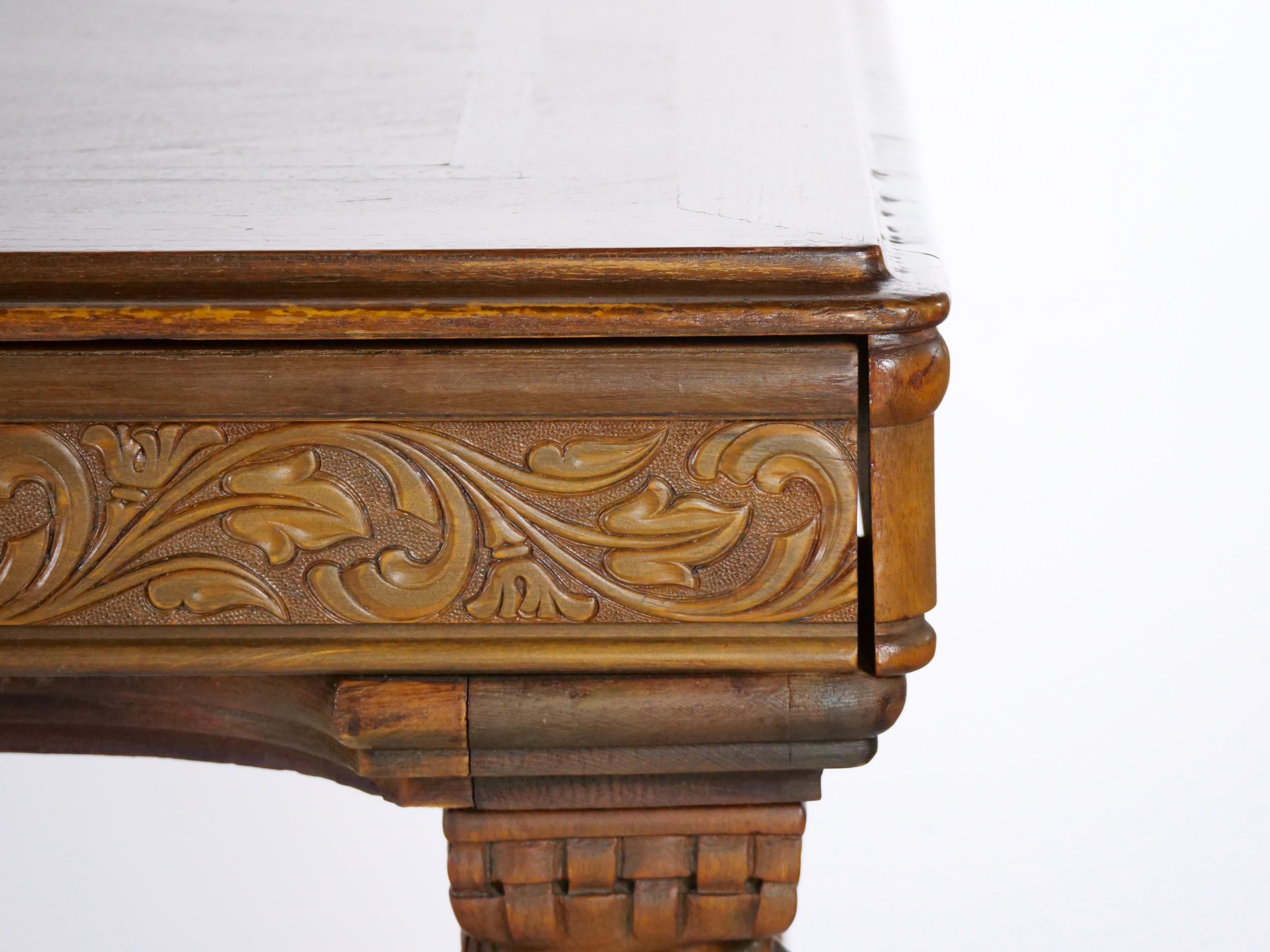 Console / Table centrale du 19e siècle à plateau en marqueterie lourdement sculptée à la main en vente 3