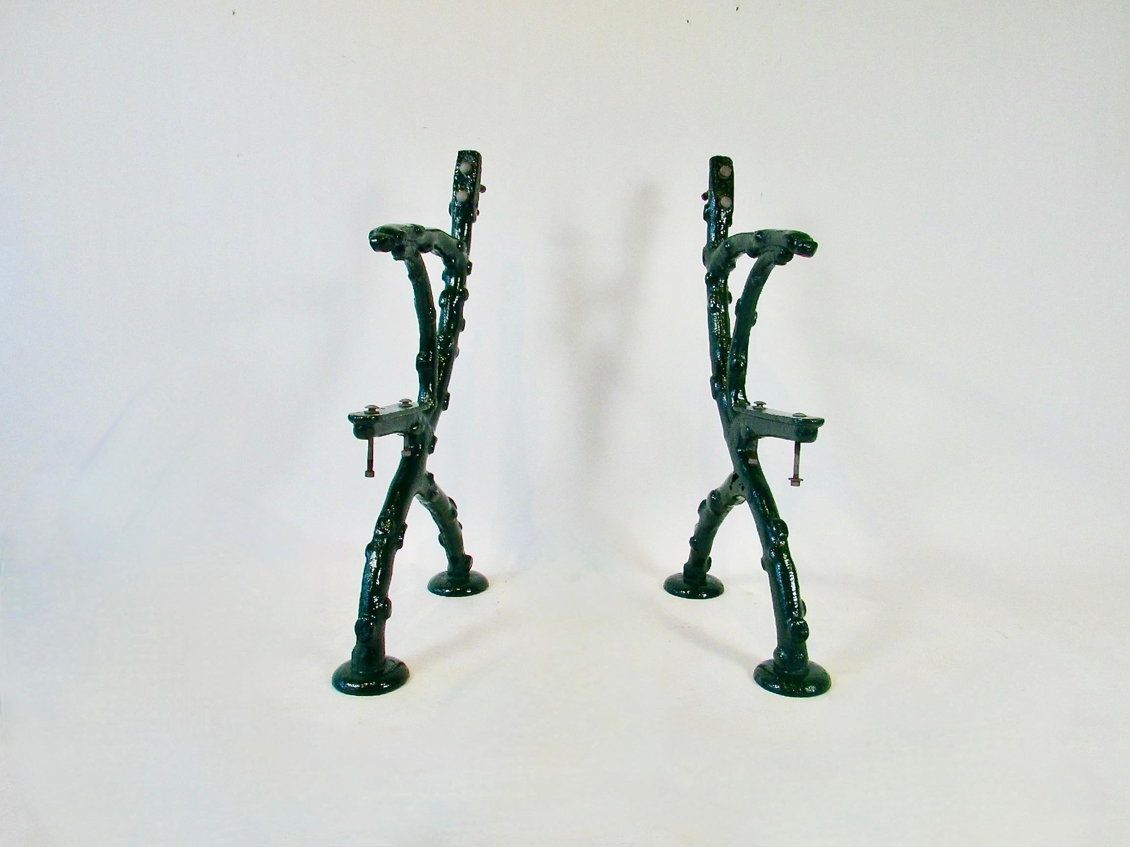 19th century heavy cast iron faux bois bench frames in hunter green finish In Good Condition For Sale In Ferndale, MI