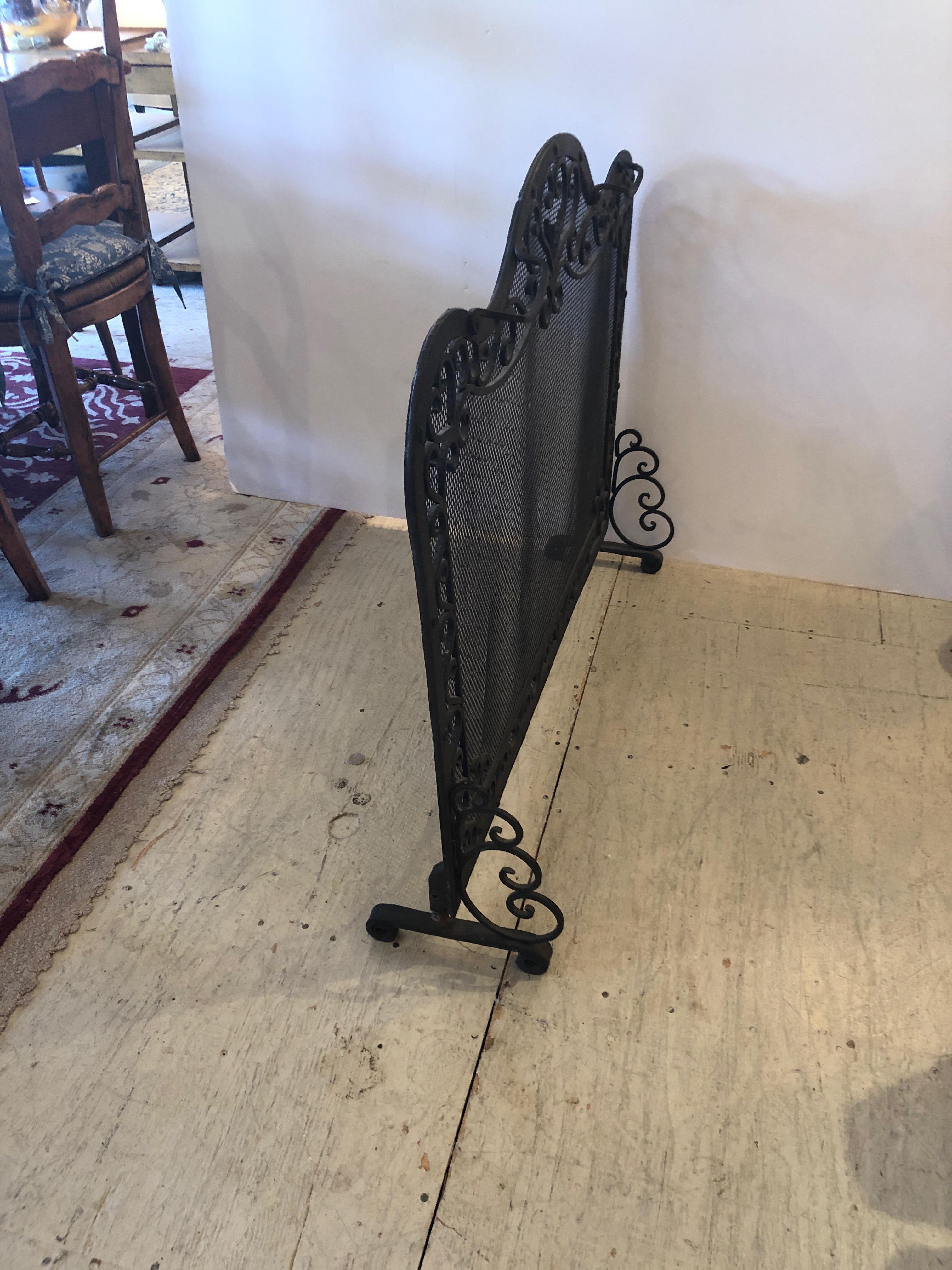 Wrought Iron 19th Century Heavy Freestanding Handwrought Iron and Honeycomb Fireplace Screen For Sale
