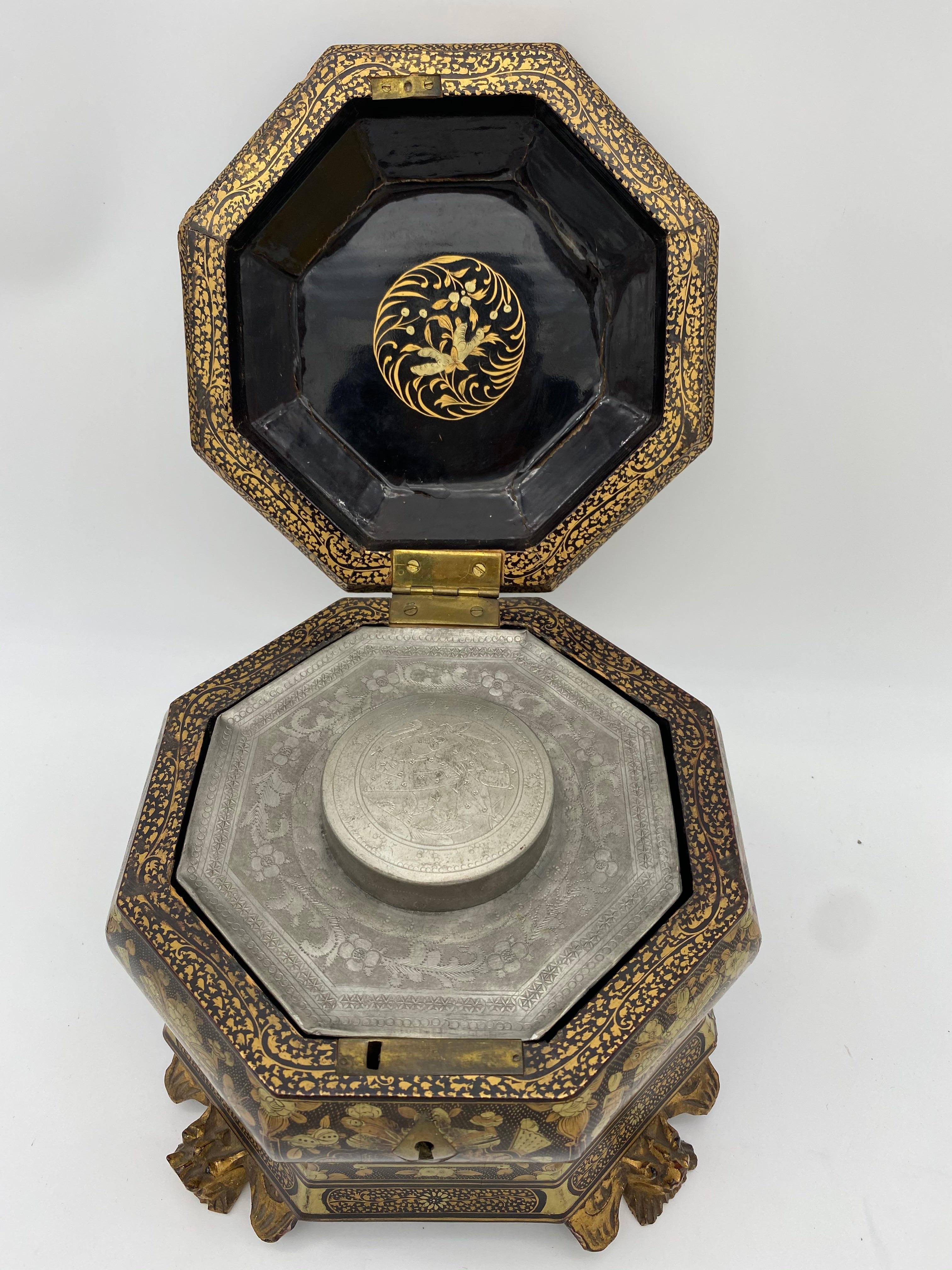 19th Century Hexagonal Black Lacquer Chinese Tea Caddy 2