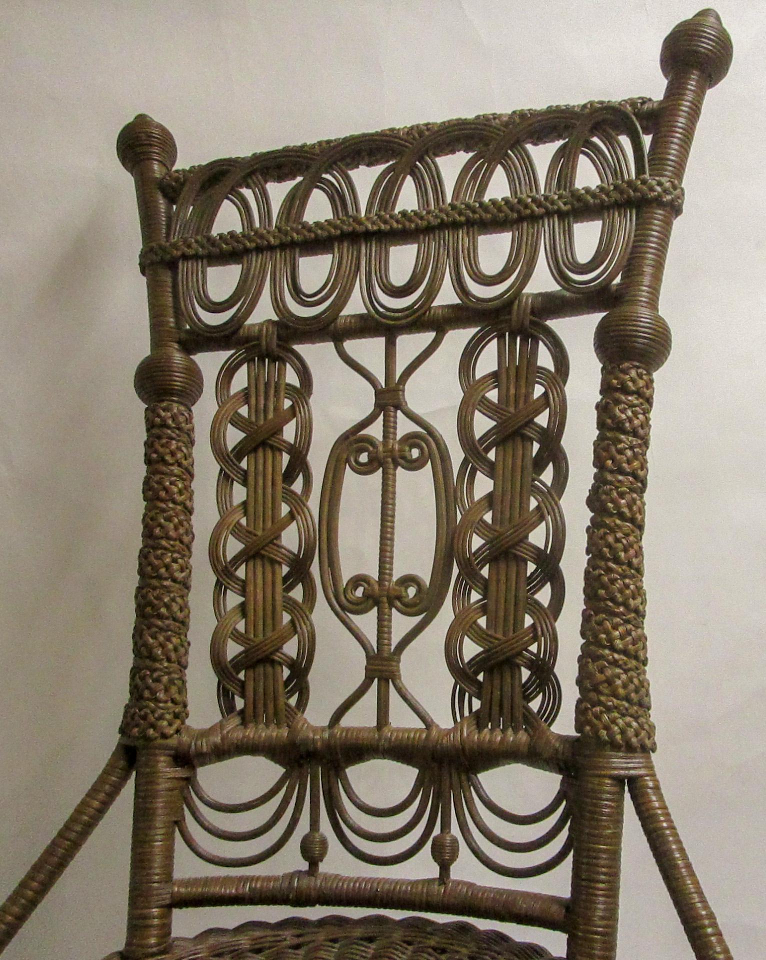 19th Century Heywood Bros. and Wakefield Co. Natural Wicker Swivel Piano Chair For Sale 5