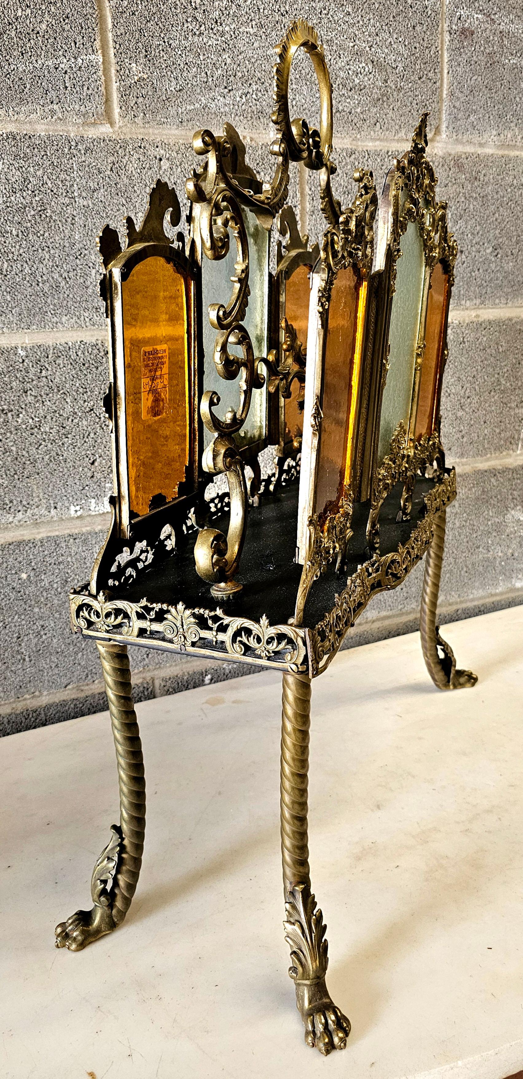 Américain Porte-revues hautement décoratif du 19e siècle en bronze et verre de glace en vente