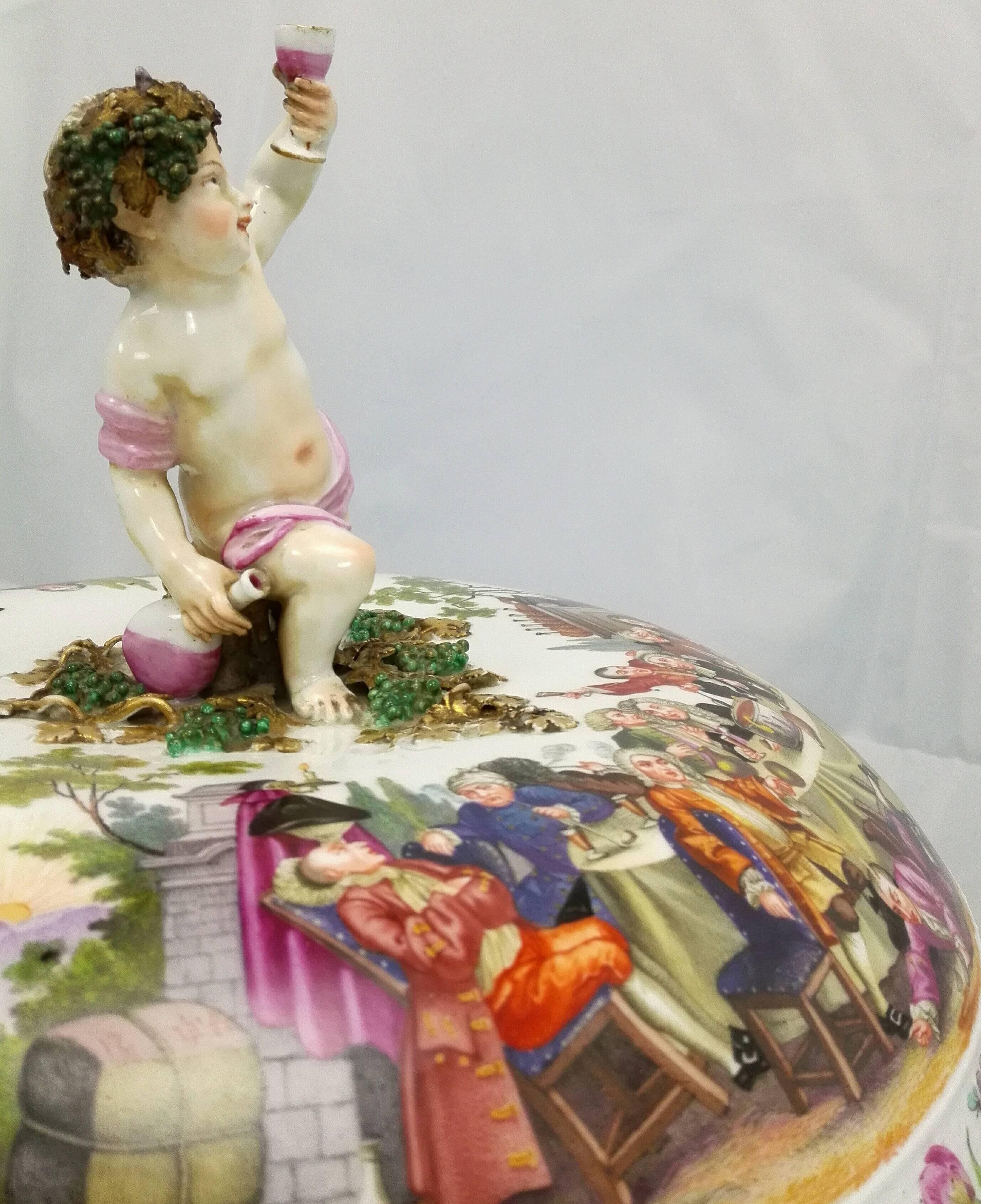 19th Century Historismus Painting Meissen Lid Punsch Hardpaste Porcelain Bowl For Sale 2