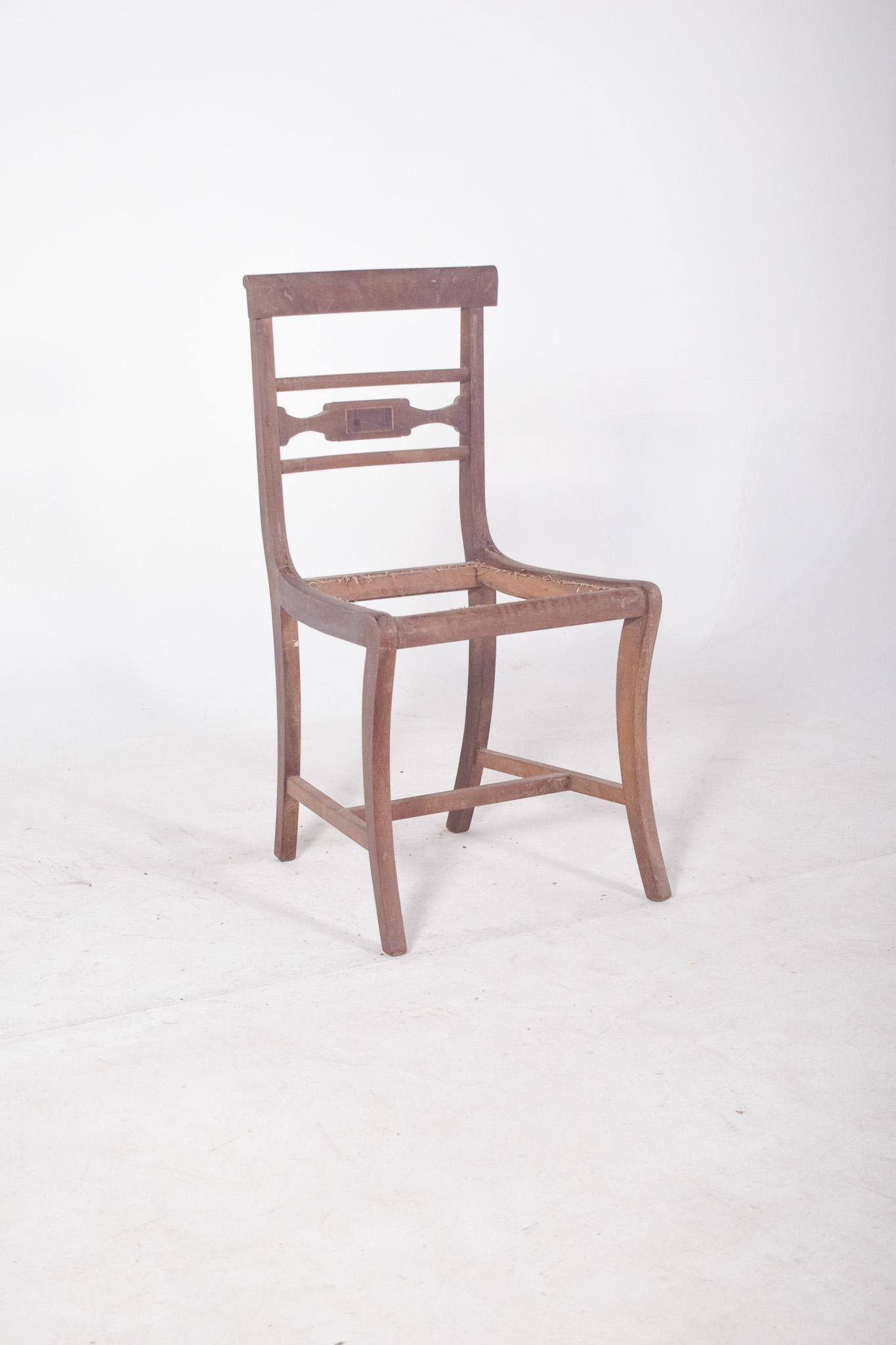 Silla de comedor de respaldo hueco del siglo XIX Británico en venta
