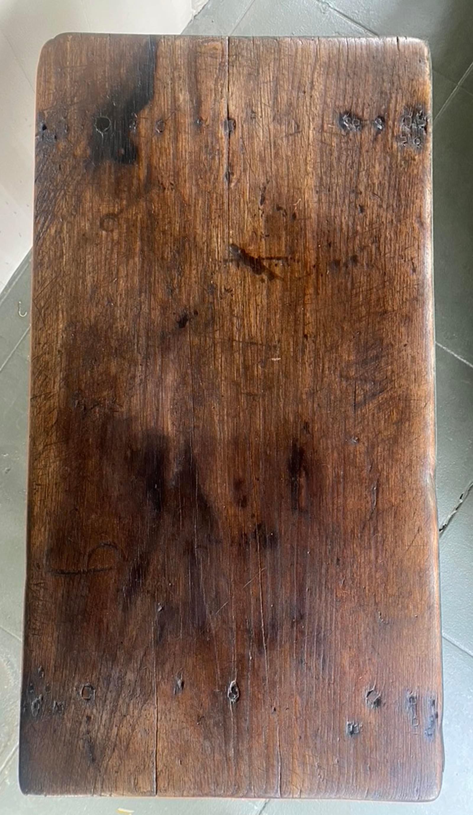 19. Jahrhundert Honduras Cedro Holz Tavern Tisch im Angebot 6