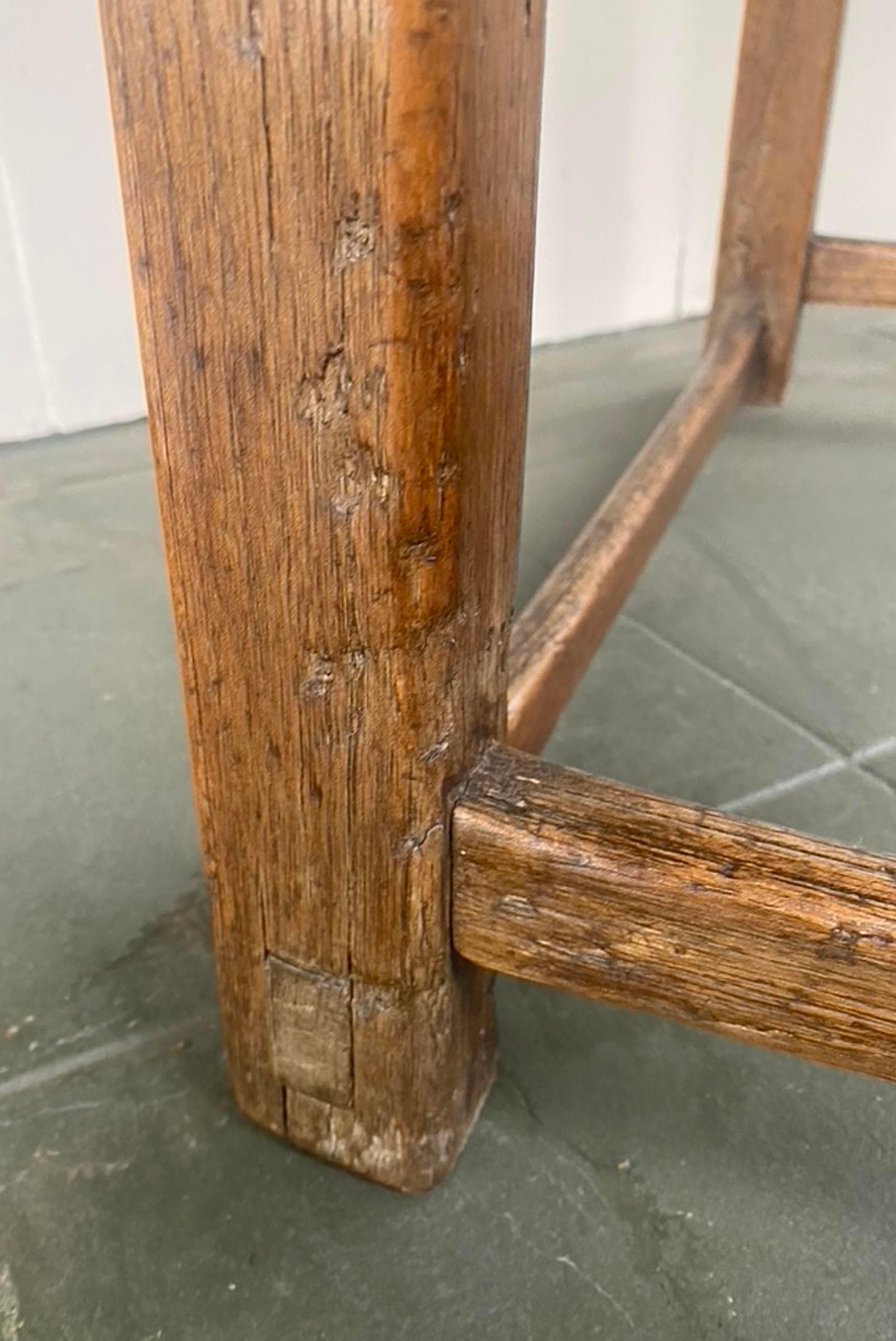 19. Jahrhundert Honduras Cedro Holz Tavern Tisch im Angebot 8