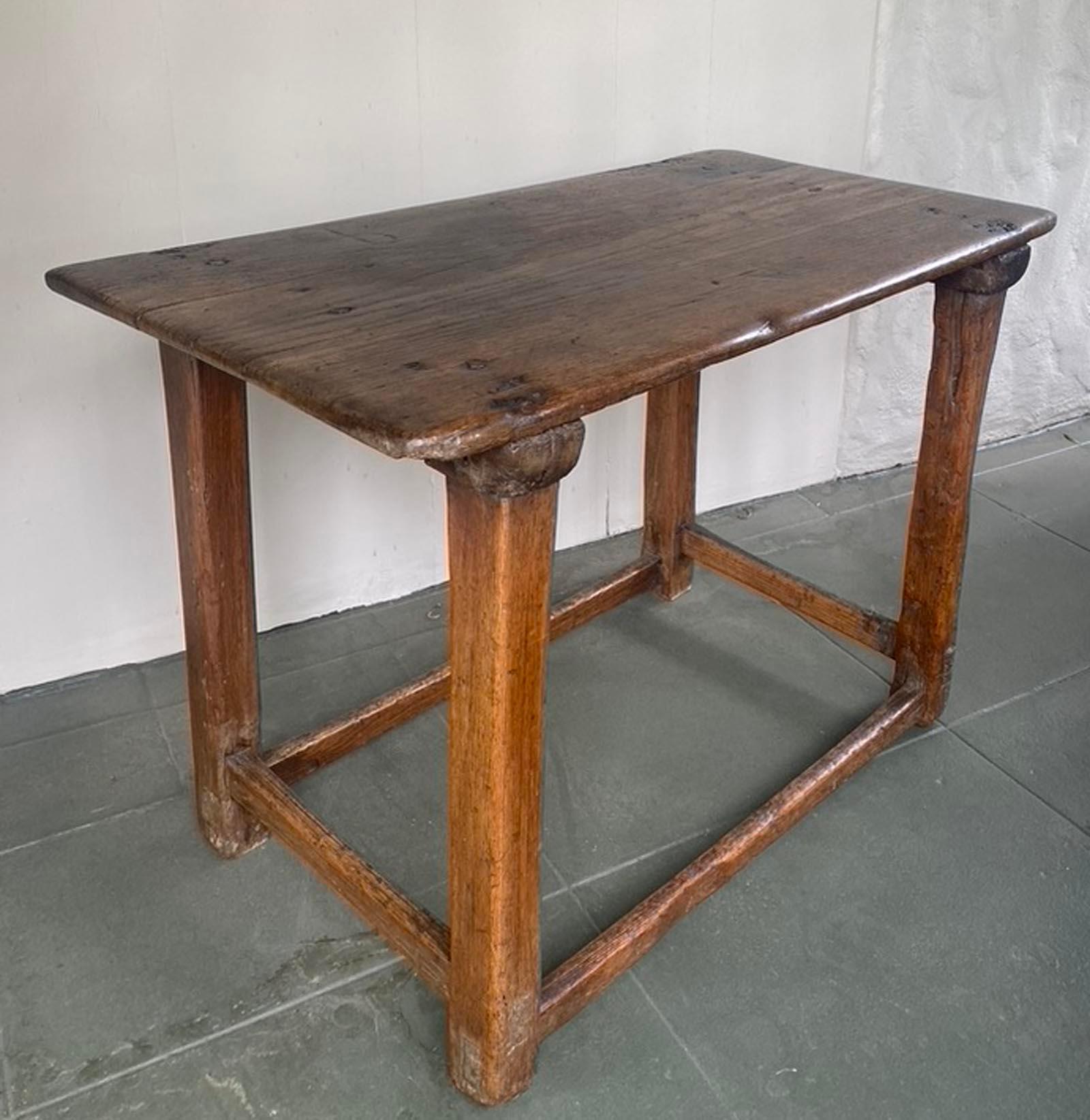 19. Jahrhundert Honduras Cedro Holz Tavern Tisch im Angebot 2