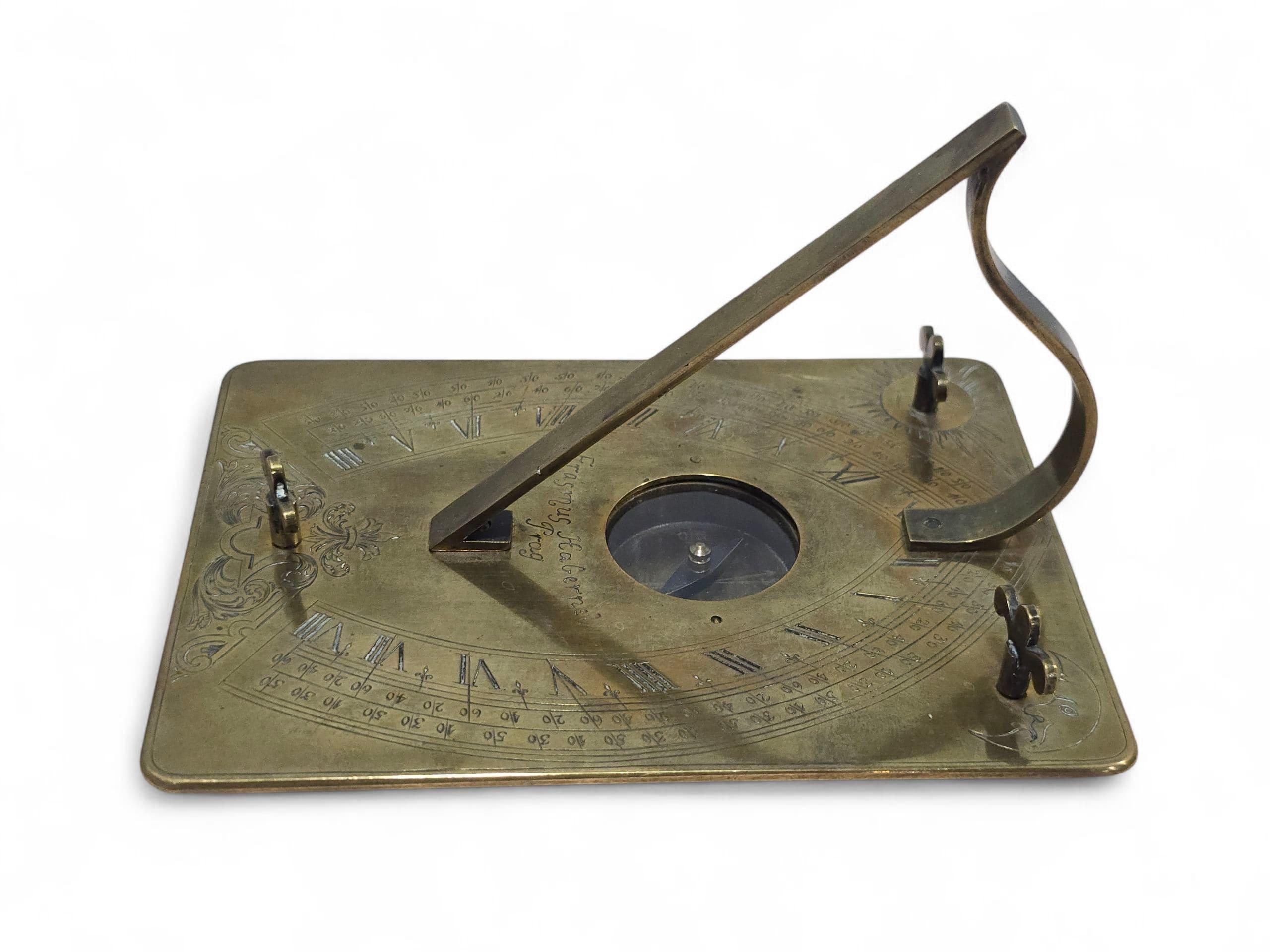 Cadran solaire horizontal en bronze du XIXe siècle d'après Erasmus Habermel en vente 6