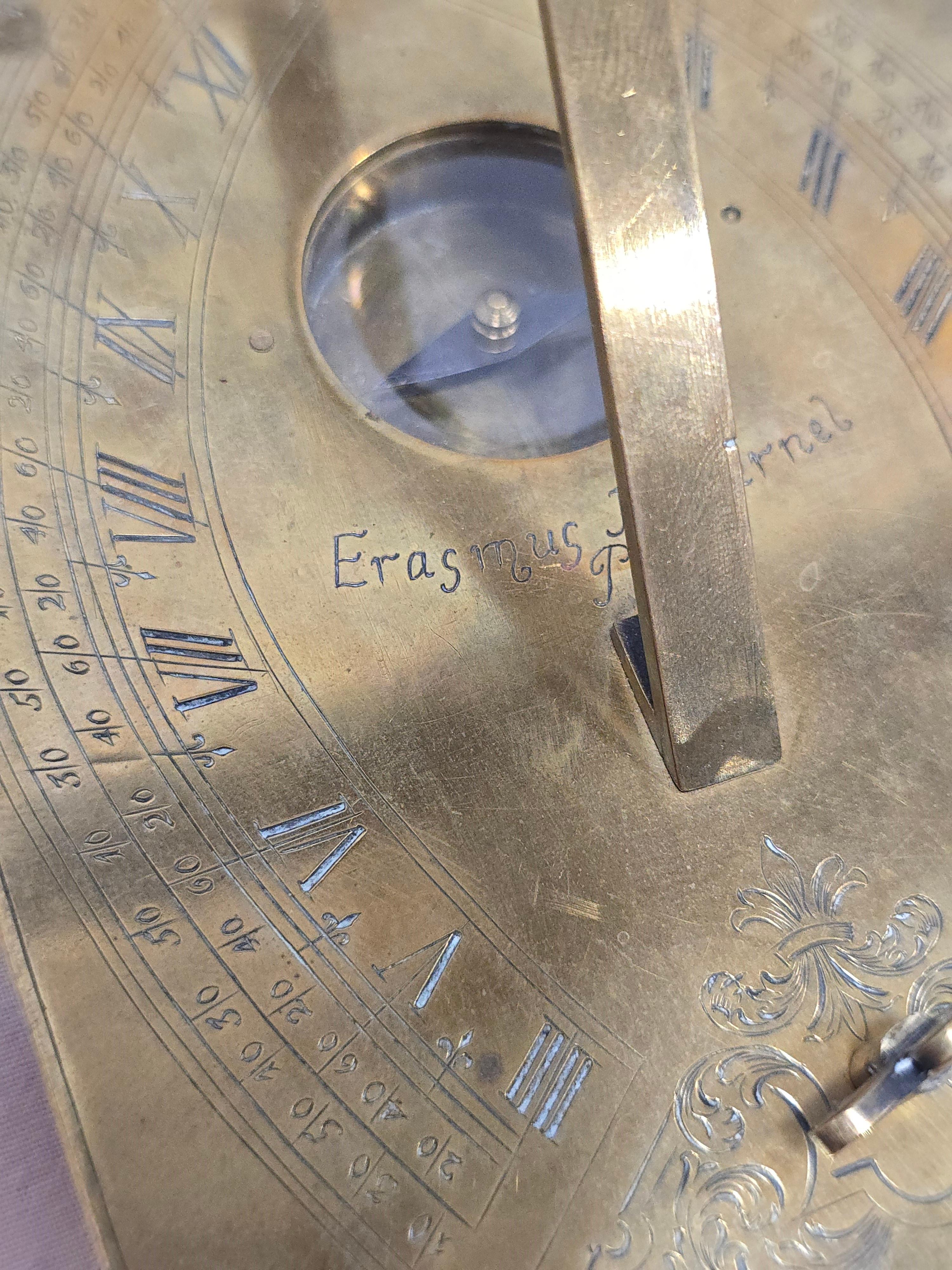 Laiton Cadran solaire horizontal en bronze du XIXe siècle d'après Erasmus Habermel en vente