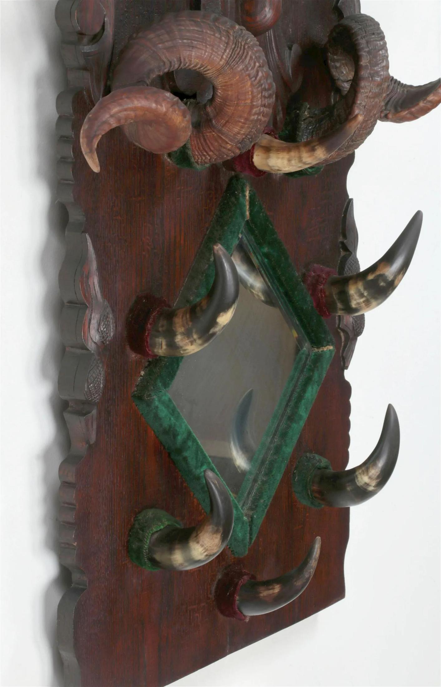 Unknown 19th Century Horn and Oak Carved Wall Coat Hat Hanging Rack