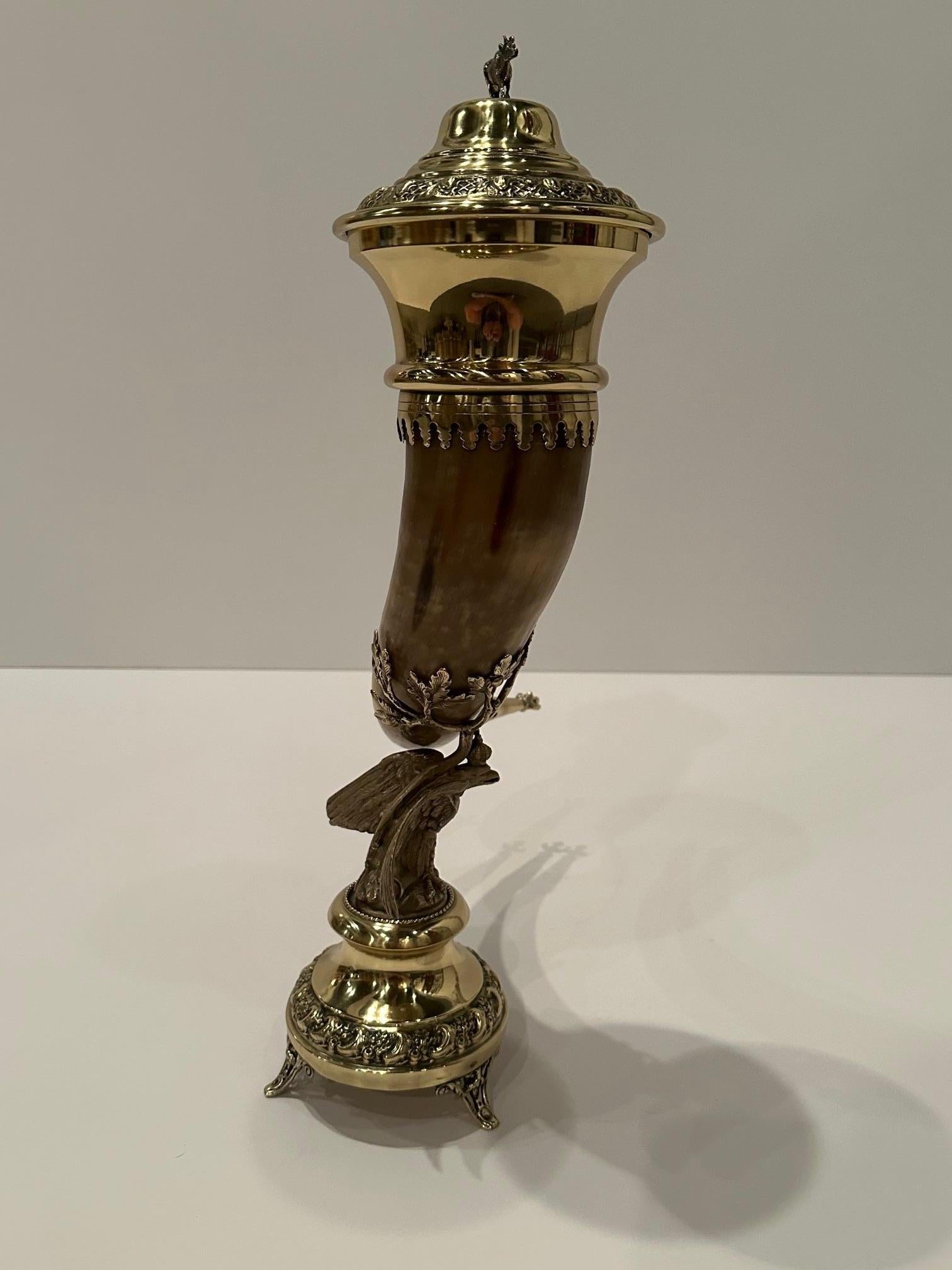 19. Jahrhundert Horn & Messing bedeckt Trophäe Cup Accessoire im Angebot 7