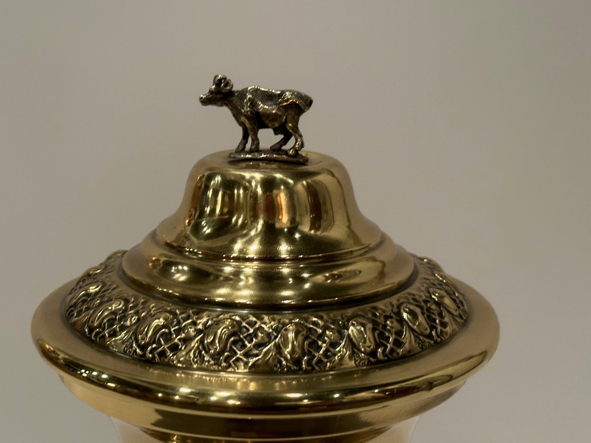 19. Jahrhundert Horn & Messing bedeckt Trophäe Cup Accessoire im Angebot 4