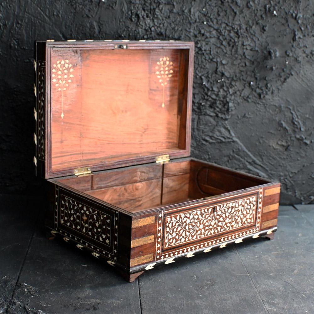 Hand-Carved 19th Century Hoshiarpur Inlaid Writing Box  For Sale