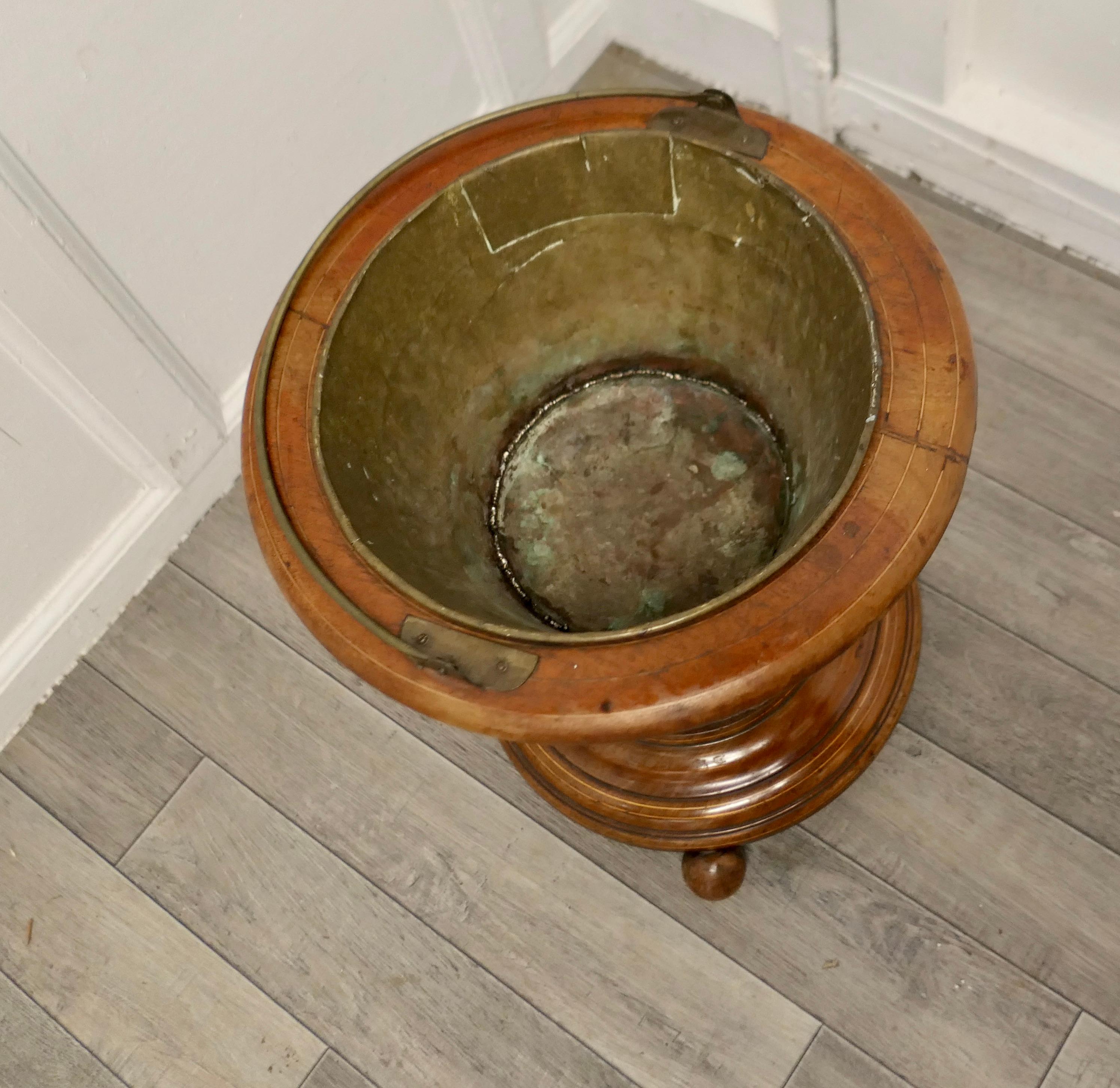 19th Century Hourglass Peat Bucket Planter In Good Condition For Sale In Chillerton, Isle of Wight