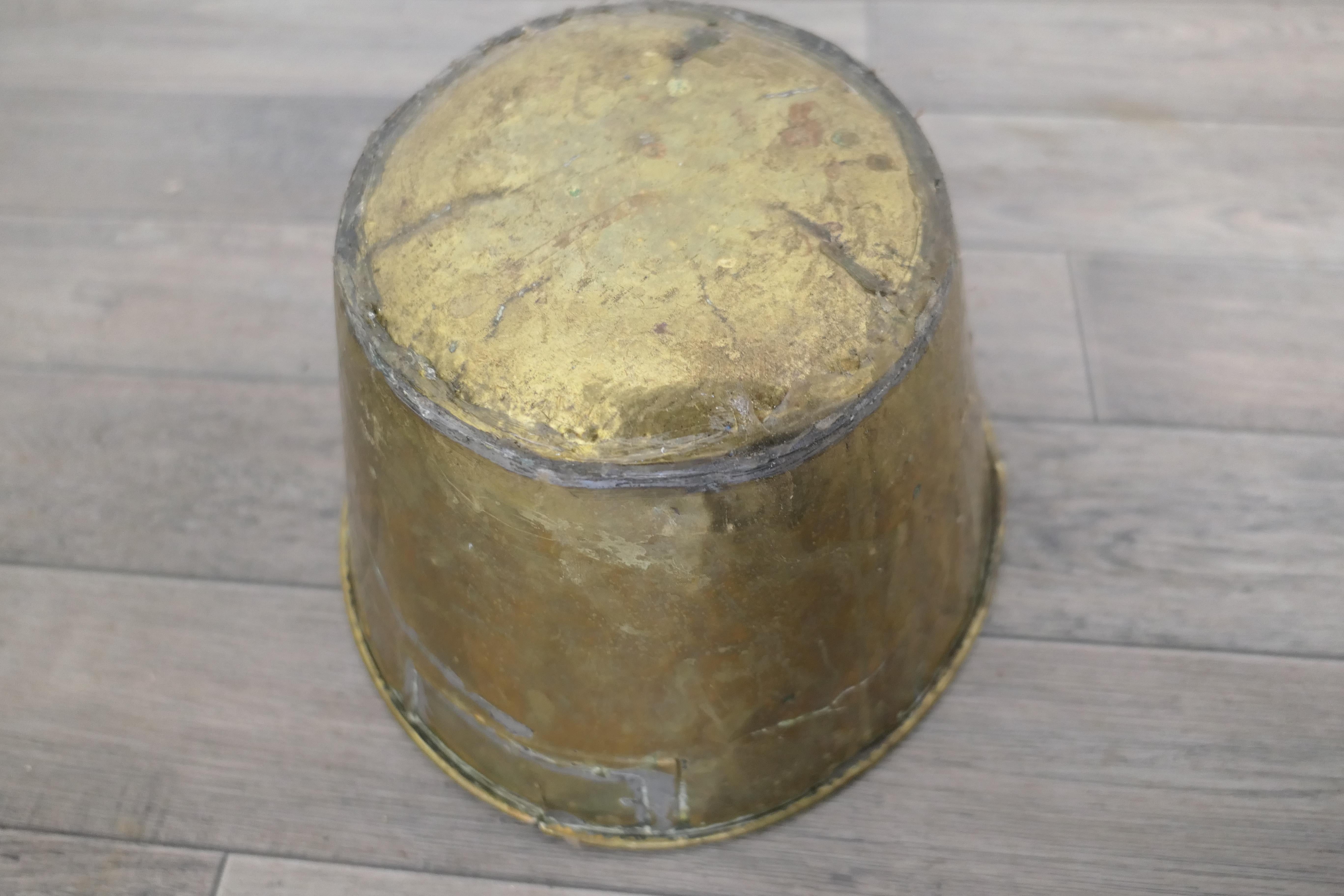 19th Century Hourglass Peat Bucket Planter For Sale 2